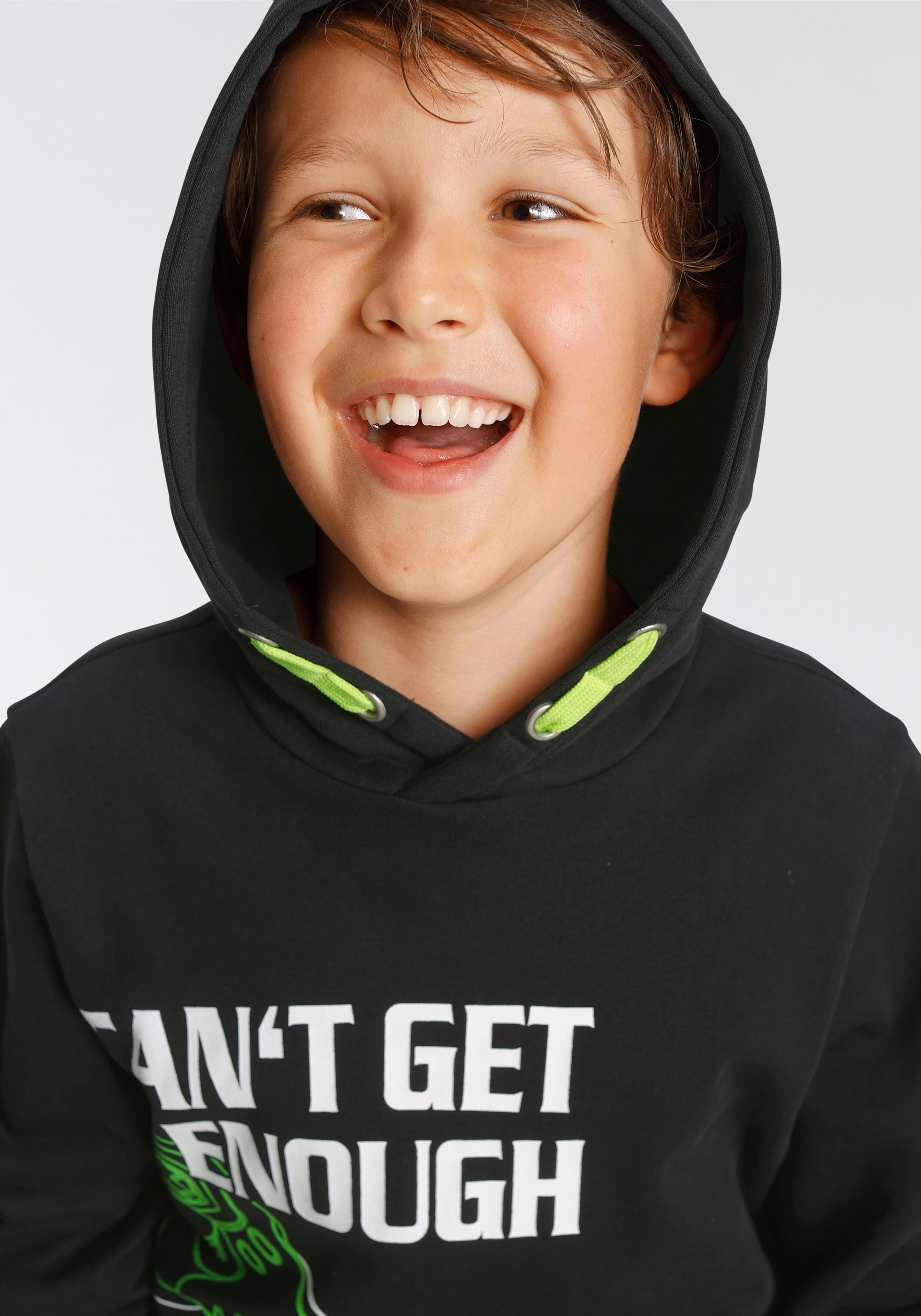 KIDSWORLD Kapuzensweatshirt »CAN´T GET ENOUGH - Spruch«, bedrucktes Design, aus Baumwolle
