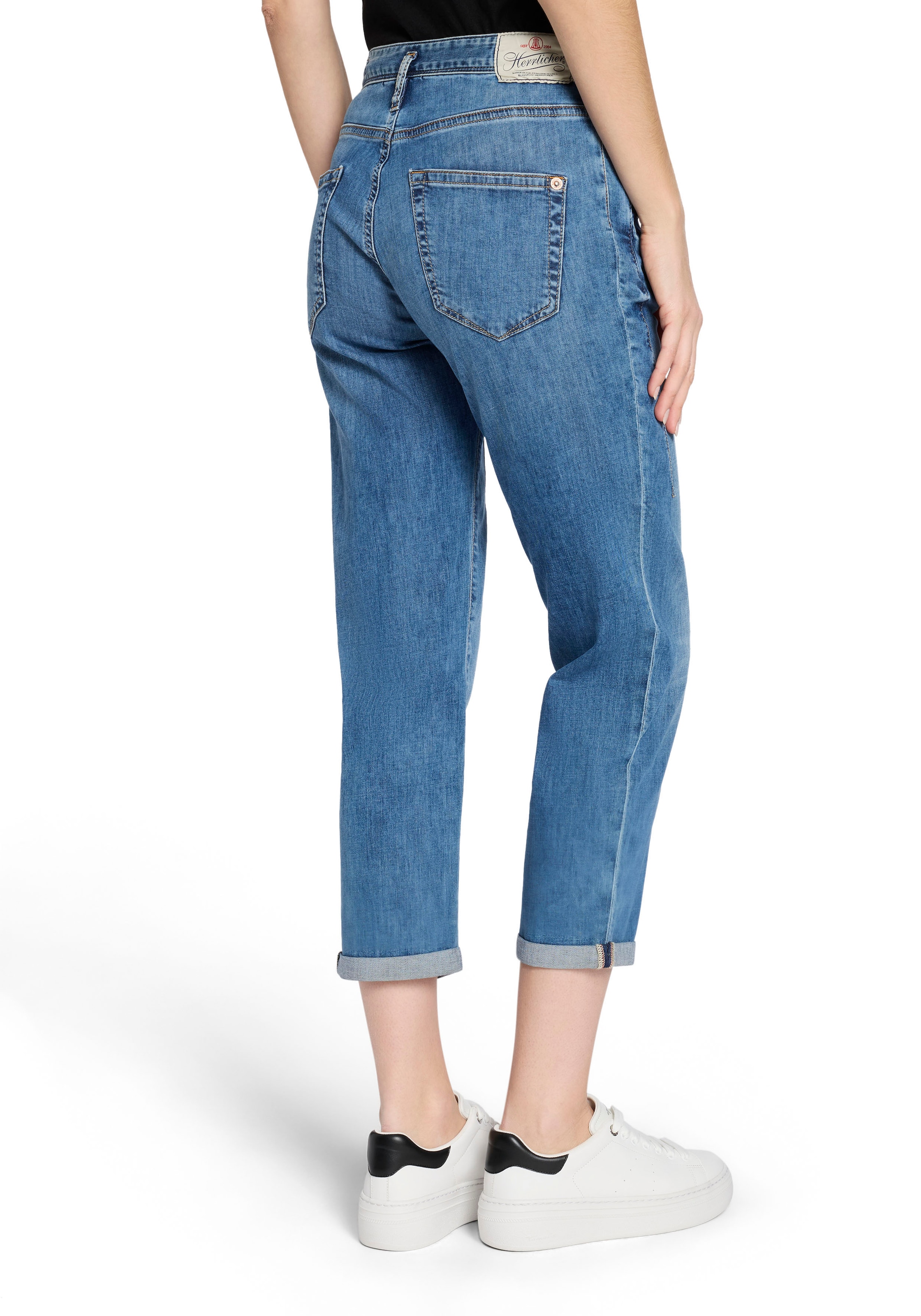 Herrlicher Boyfriend-Jeans »Shyra Tap Denim Light« im Straight Fit, mit Knopfleiste