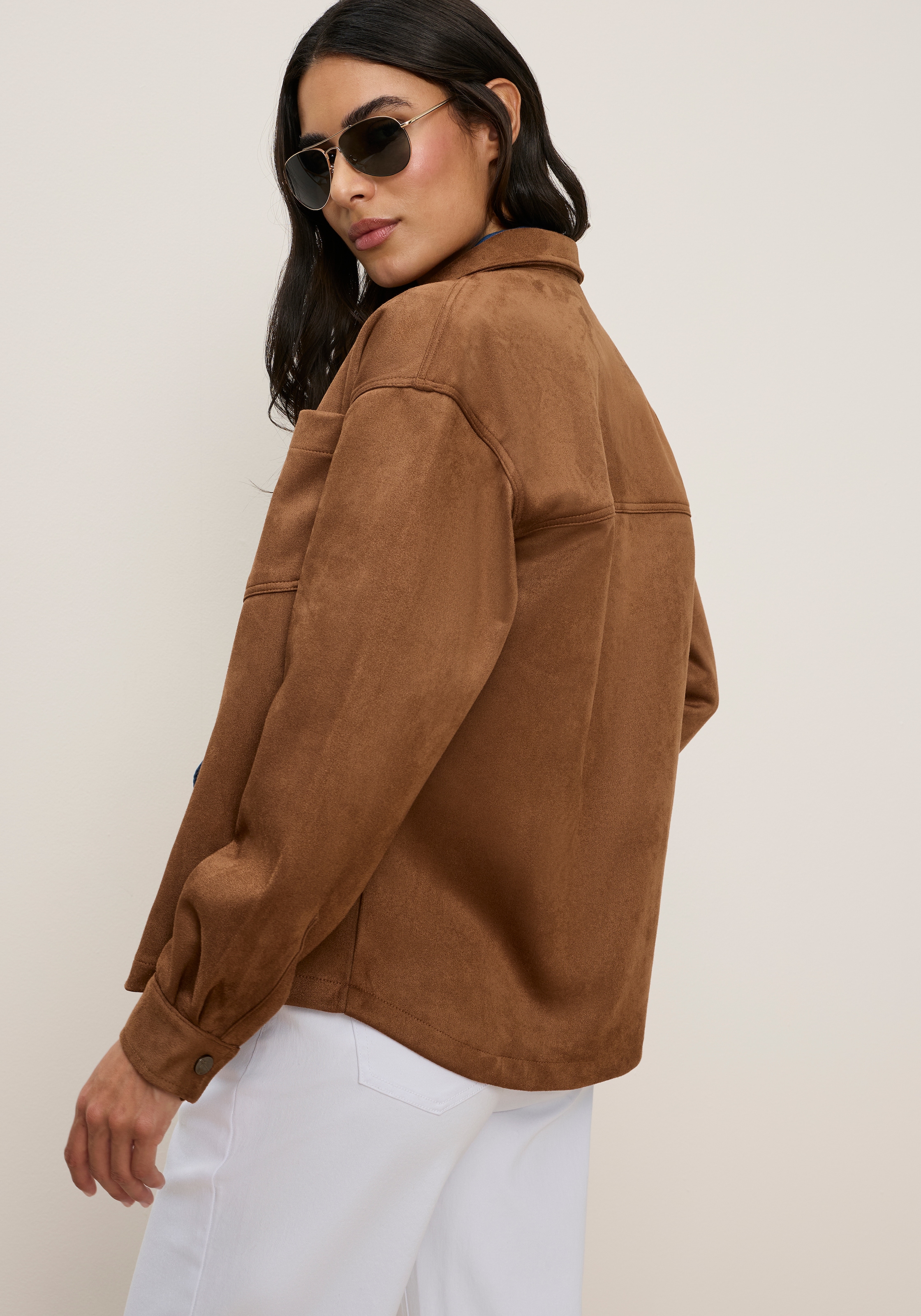 Tamaris Lederimitatjacke »aus weichem Veloursleder-Imitat« hüftbedeckende Länge, mit Knopfleiste