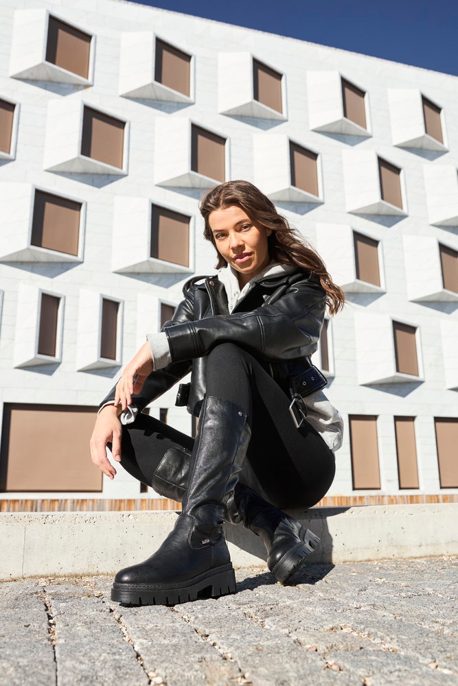 Rieker Winterstiefel, Langschaftstiefel, Plateaustiefel mit Stretch am Schaft, TEX-Membrane