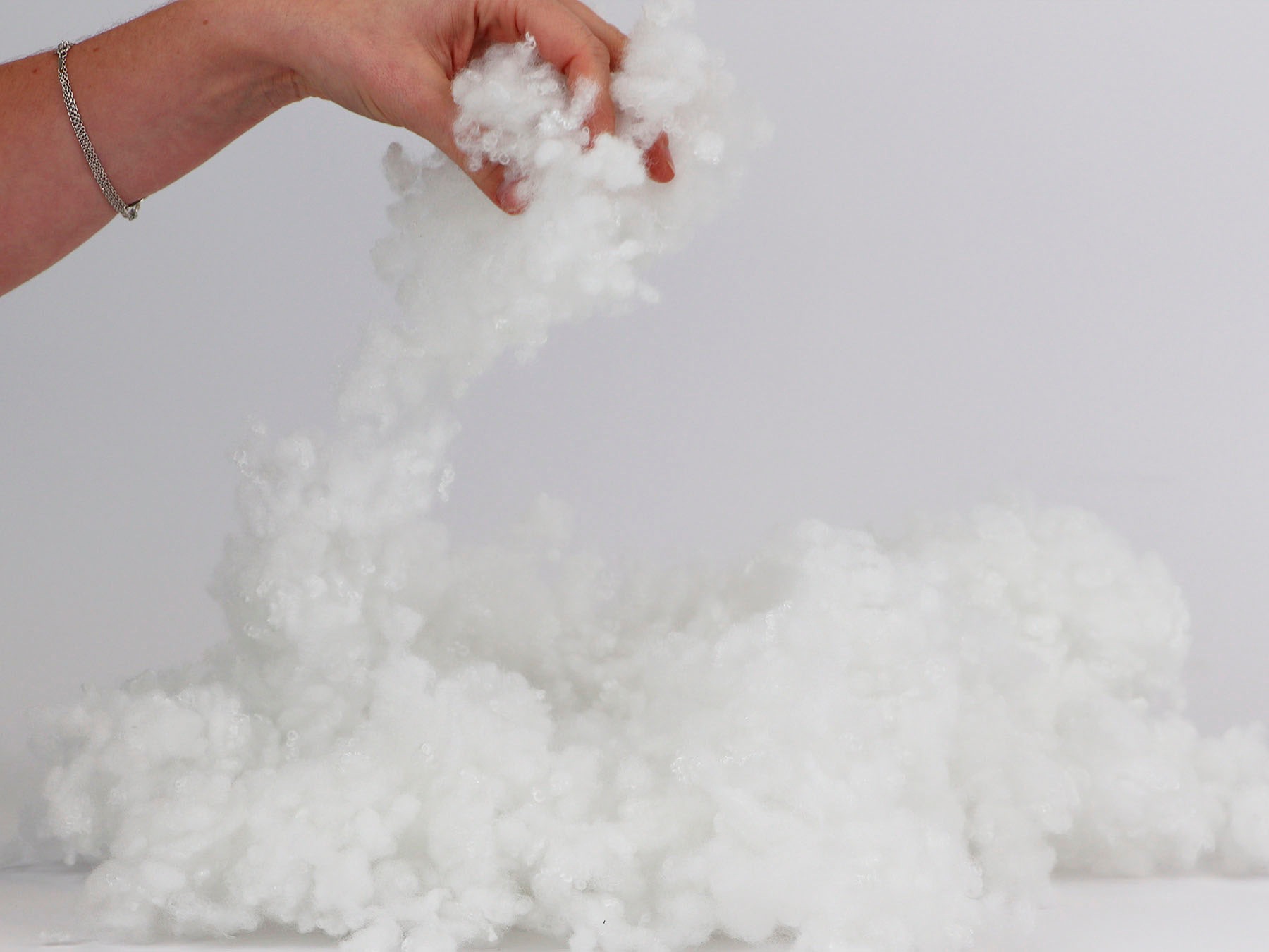 Primaflor-Ideen in Textil Kissenfüllung »PES Faserbällchen Füllmaterial«, Füllmaterial für Kissen, Kuscheltiere & Puppen, Möbel, waschbar