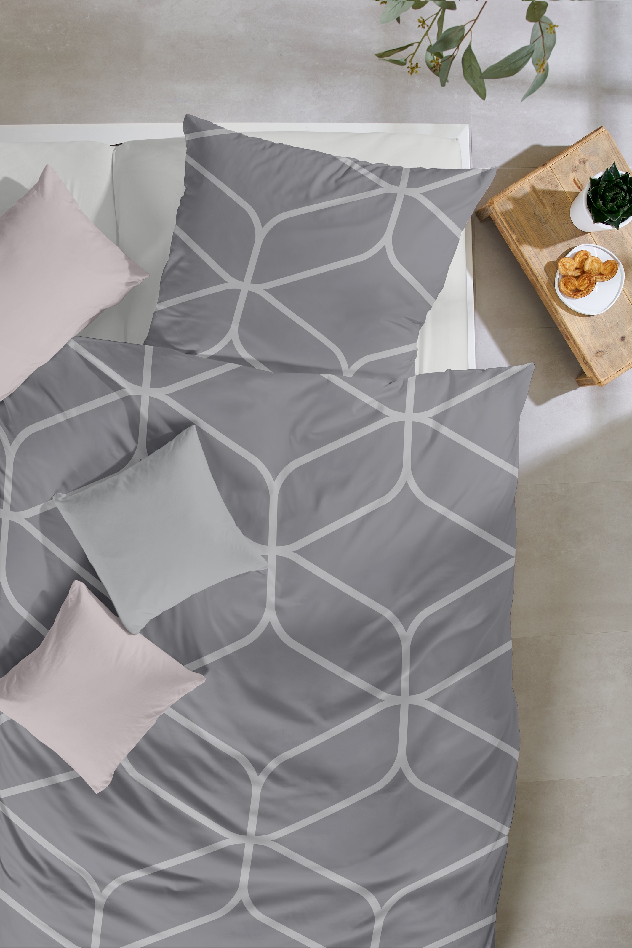 Primera Bettwäsche »Edelflanell-Bettwäsche Novel« 2 Stk. tlg. mit modernem Muster