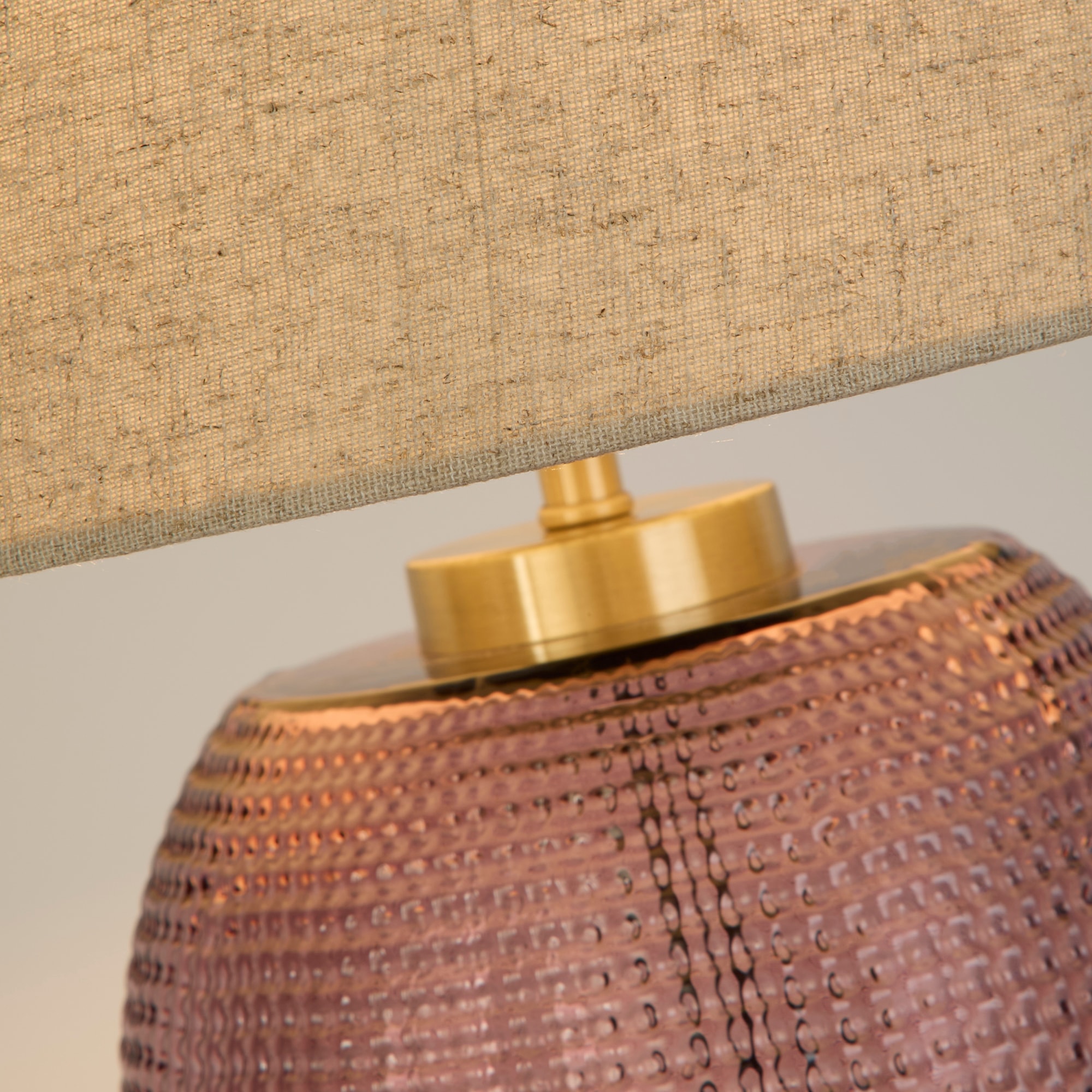 Searchlight Tischleuchte »Amethyst 1Lt Tischleuchte, rosa Glas mit natürlichem Leinenton.« E27 1 Stk.