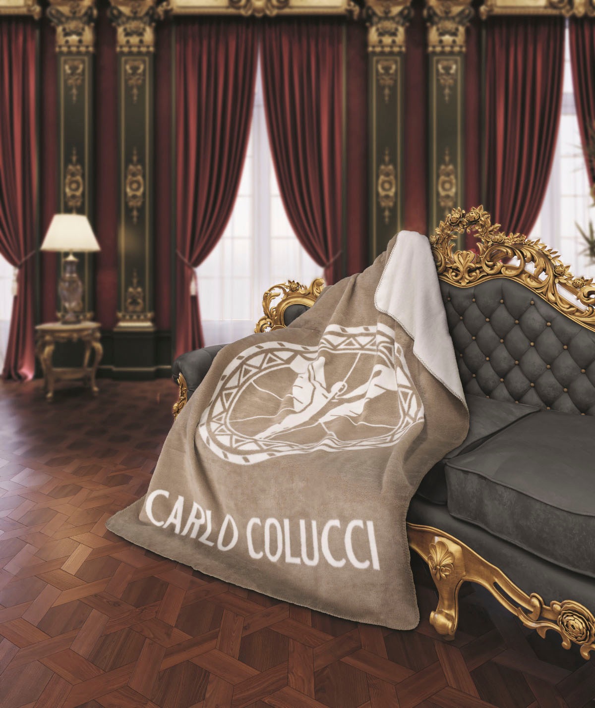 CARLO COLUCCI Wohndecke »Elisa«, Ikarus Logo und Logoschriftzug, Kuscheldecke