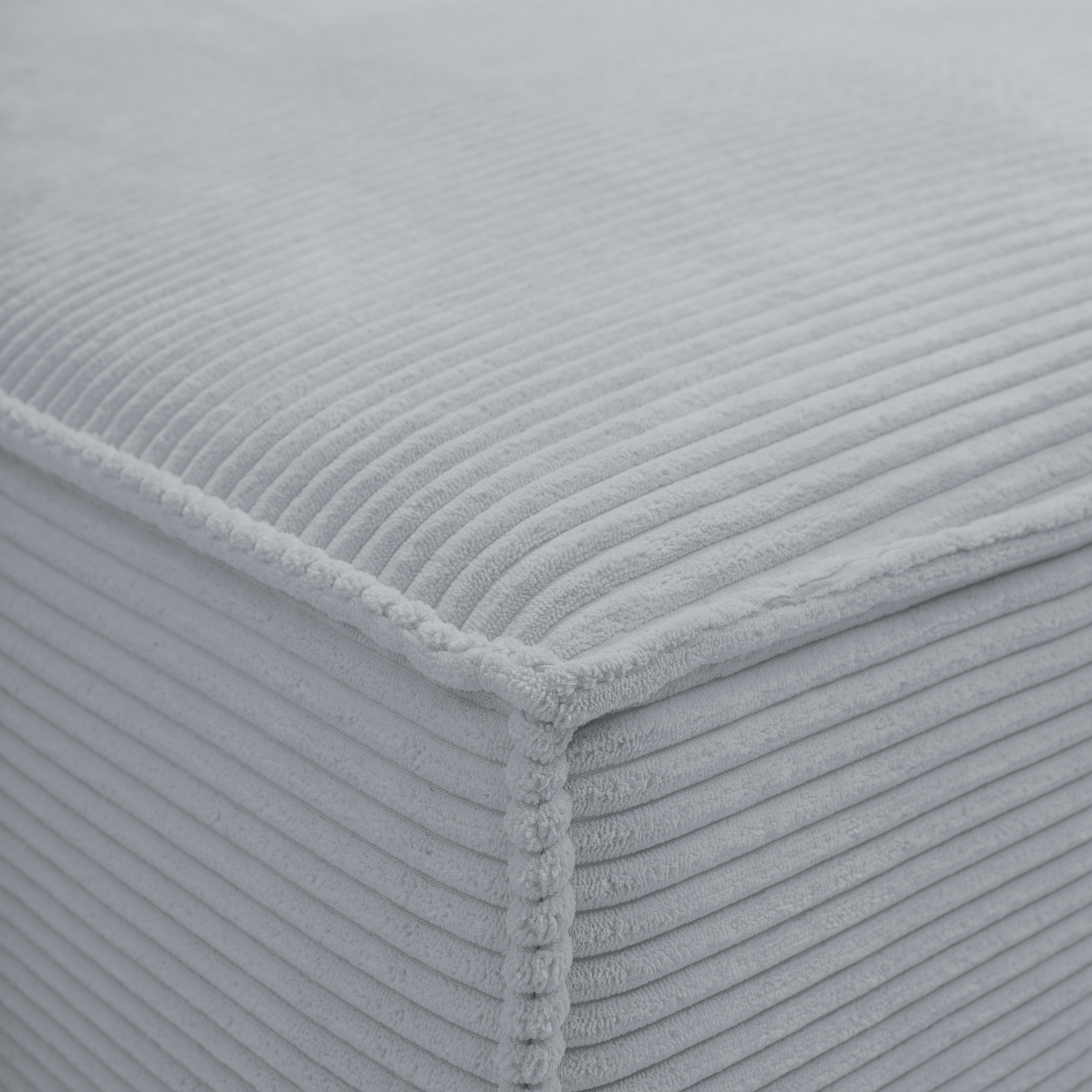 WERK2 Ecksofa »Atlanta-New, modernes Design, Stellmaße 280x147cm, L-Form, Kedernaht«, hoher Komfort, Schlaffunktion & Bettkasten, Cord, Grau