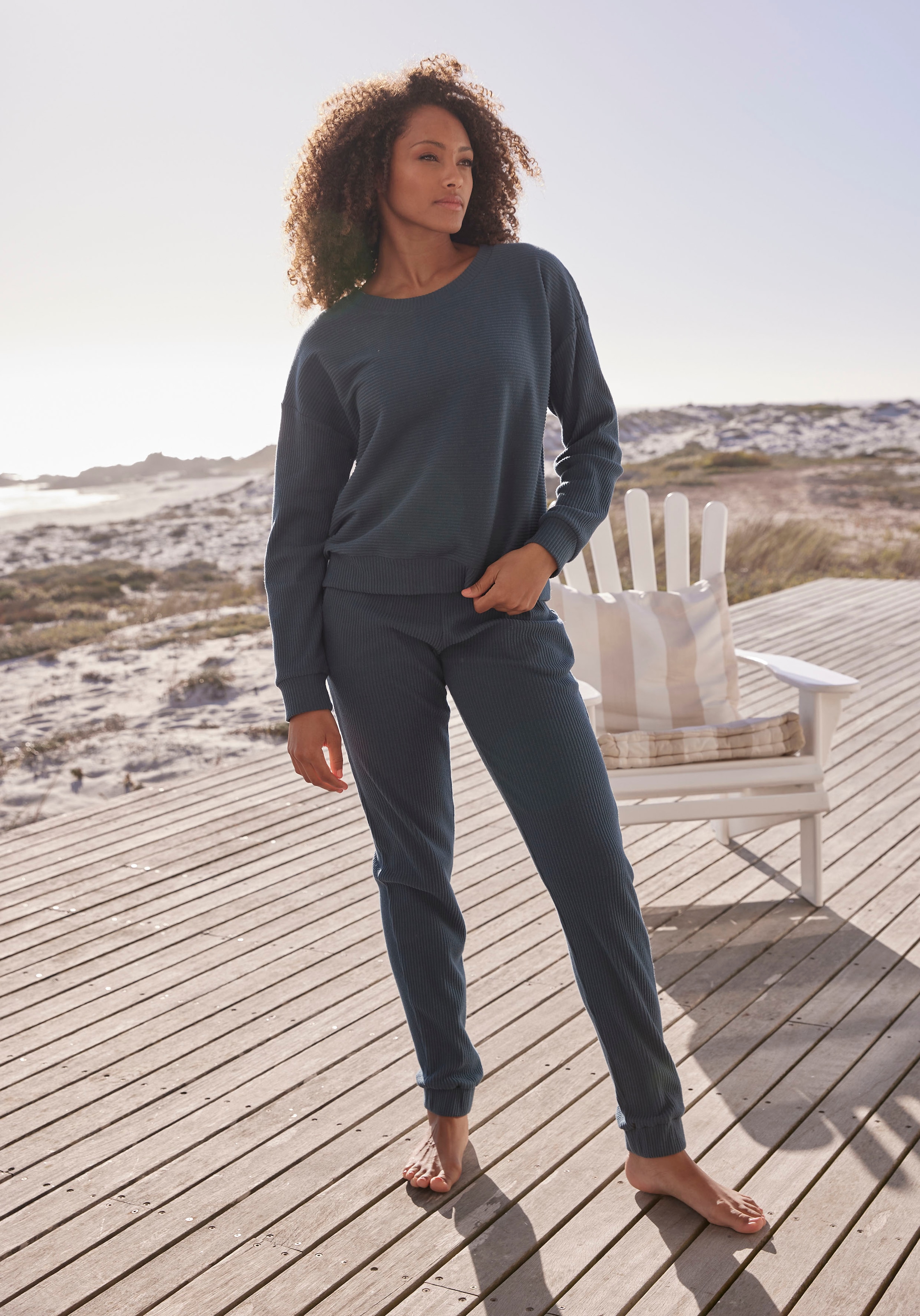 s.Oliver Relaxhose, Sweathose aus Ripp-Qualität mit Einrifftaschen, Loungewear