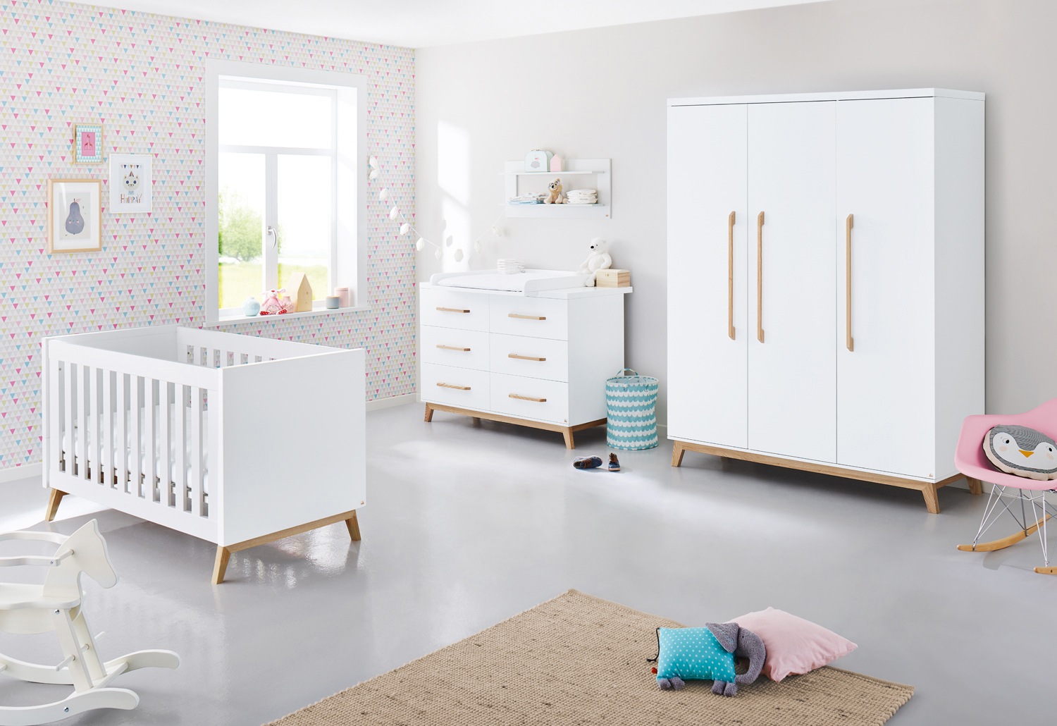 Pinolino® Babyzimmer-Komplettset »Riva«, (Set, 4 St., Kinderbett, Wickelkommode,... kaufen