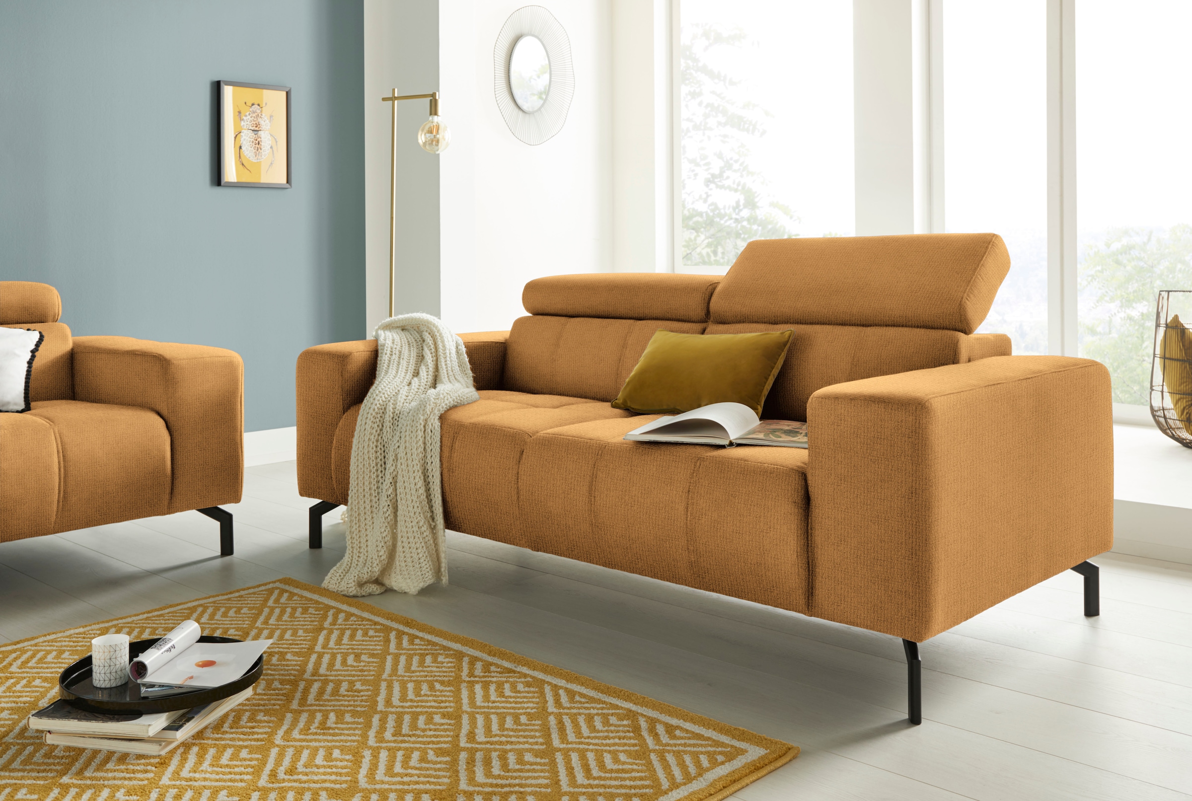 DOMO collection 2-Sitzer »Cunelli zeitlos und elegant, moderne Sitznähte als Designelement,«, wahlweise mit 6-fach verstellbaren Kopfteilen, fester Sitzkomfort