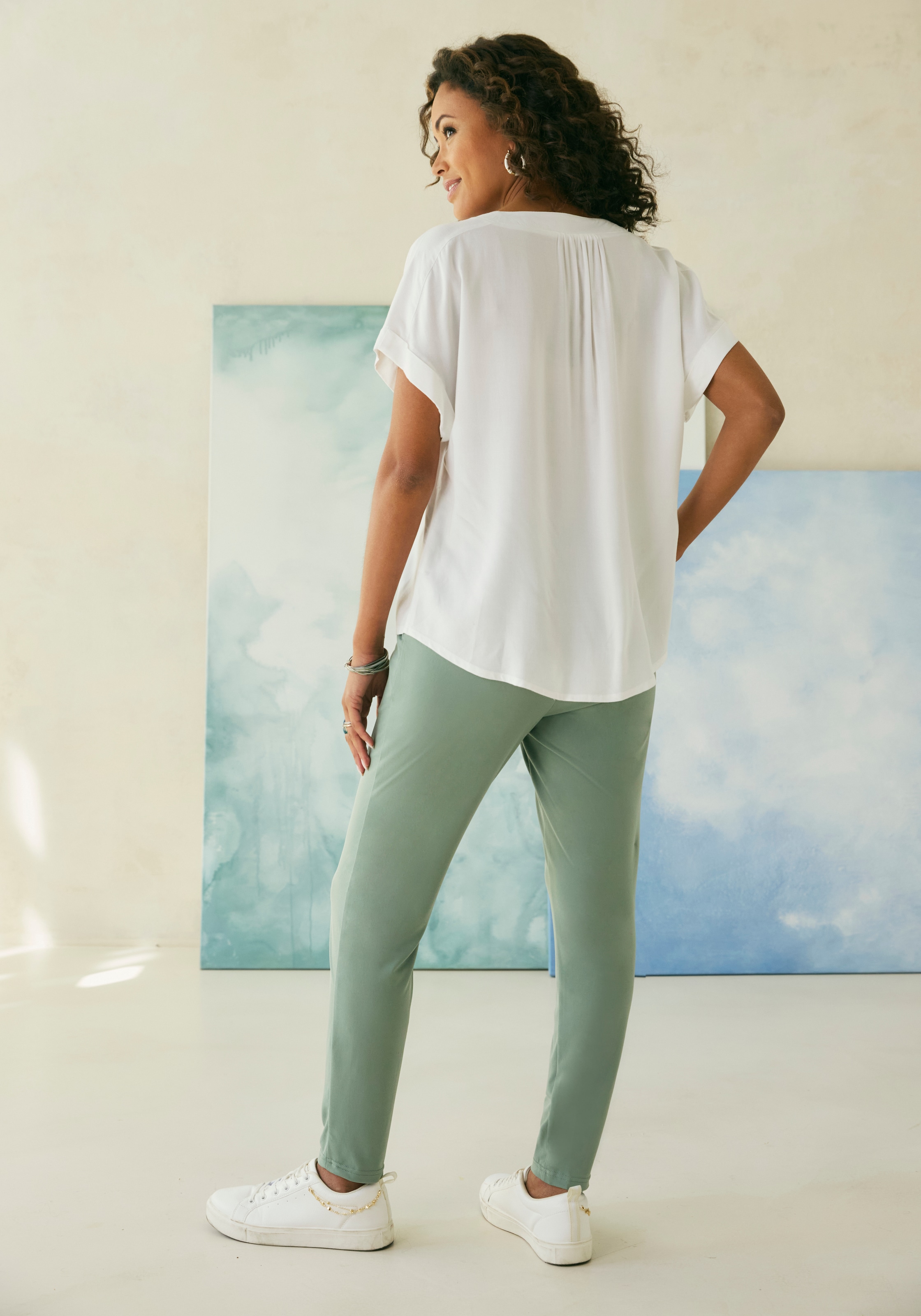LASCANA Schlupfhose, aus glatter Jerseyqualität, leichte Sommerhose mit Taschen, bügelfrei