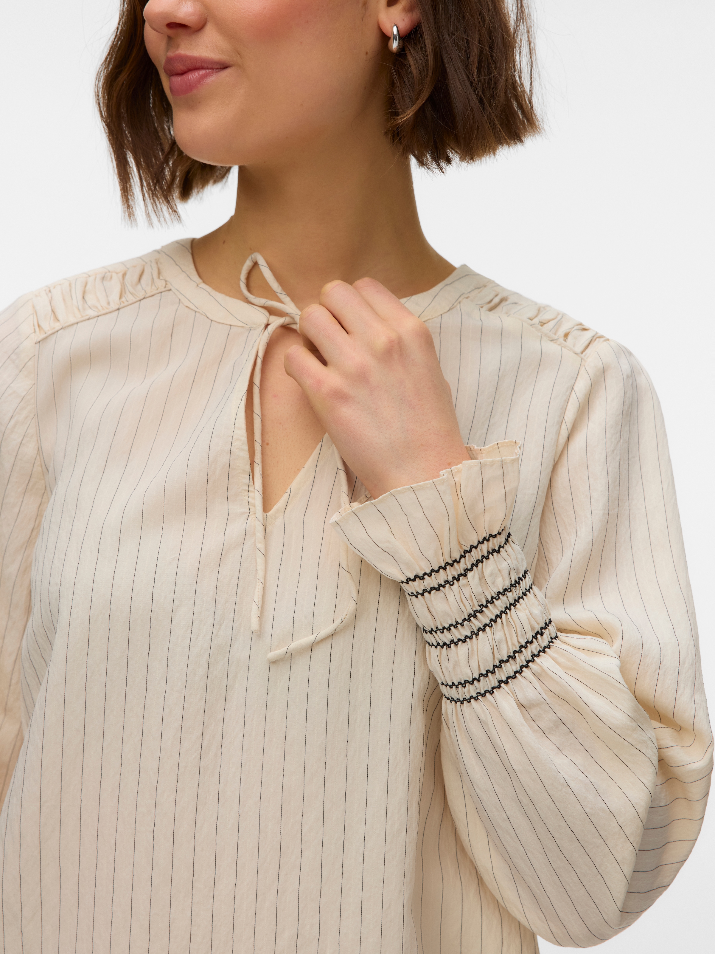 Vero Moda Blusenshirt »VMMILLIE LS TOP WVN GA« mit Bindedetail