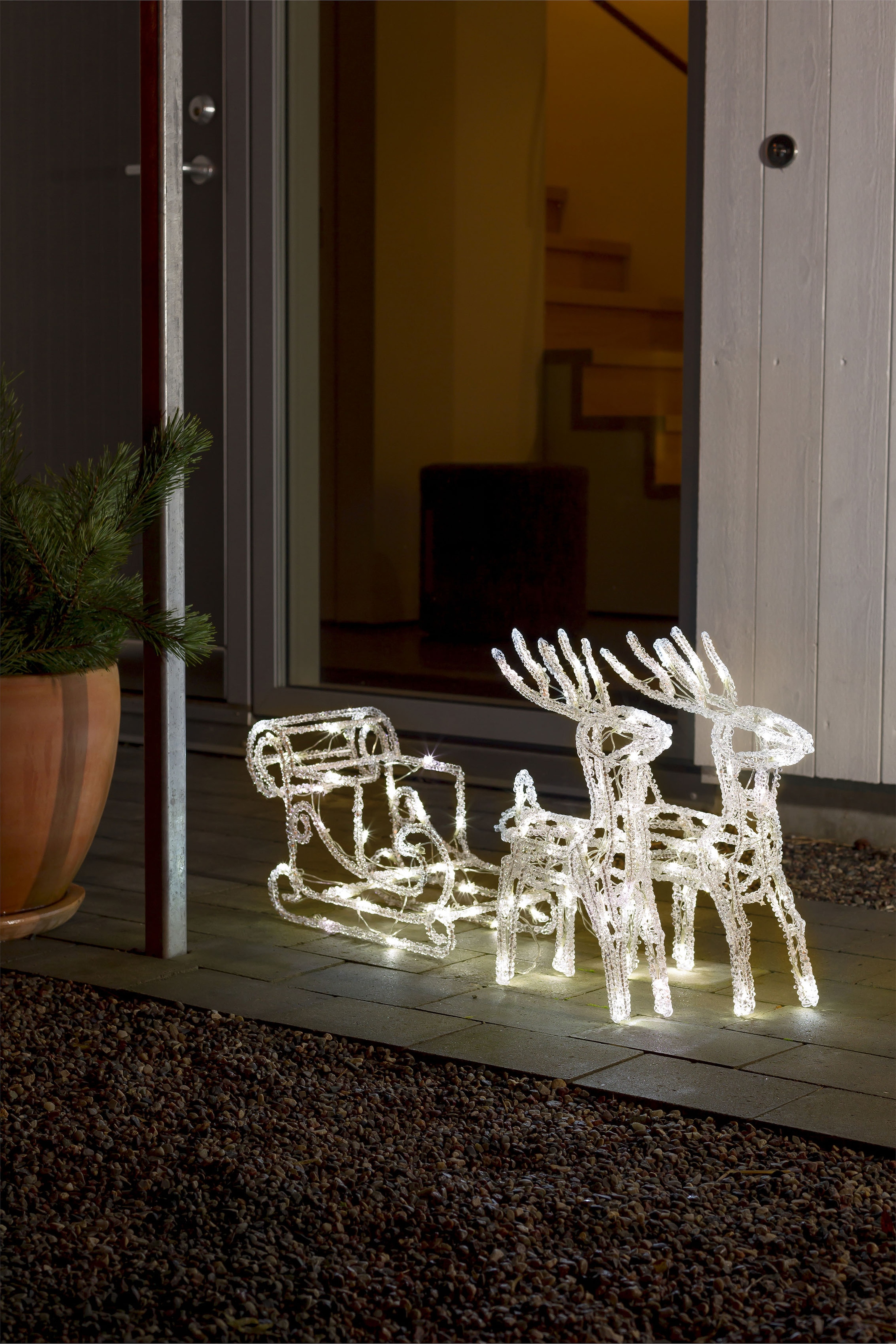 KONSTSMIDE Weihnachtsfigur »Weihnachtsdeko aussen«, LED Acryl-Set "Schlitten mit 2 Rentieren", 96 warm weiße Dioden