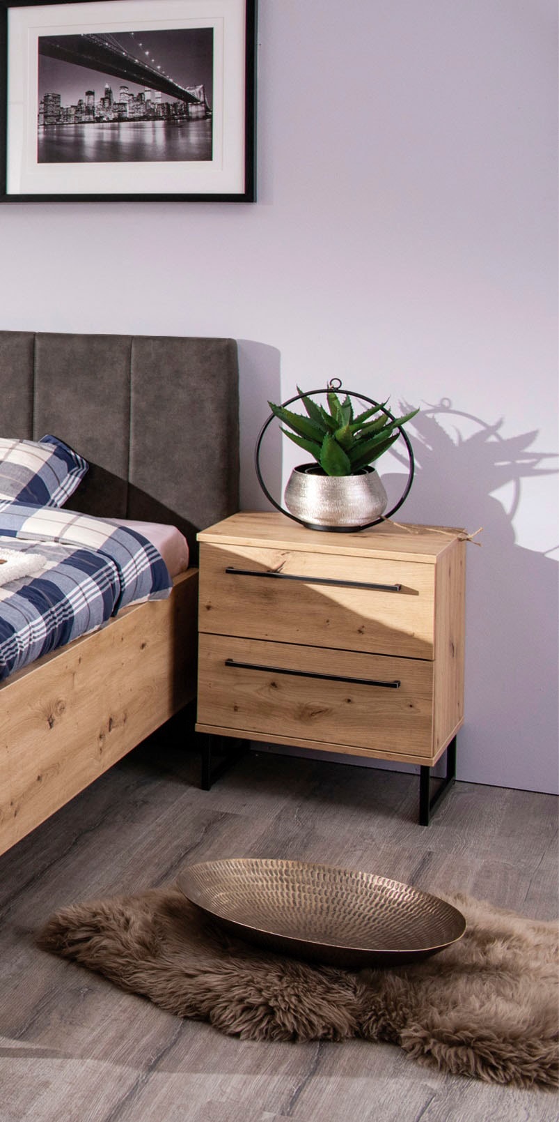 INOSIGN Nachtkommode »Sardinia, Nachtschrank, Maße (B/T/H): 45,5/35/54 cm«, (FSC-zertifizierter Holzwerkstoff), mit 2 Schubladen, Metallgriffe und Metallfüße in Kufenform