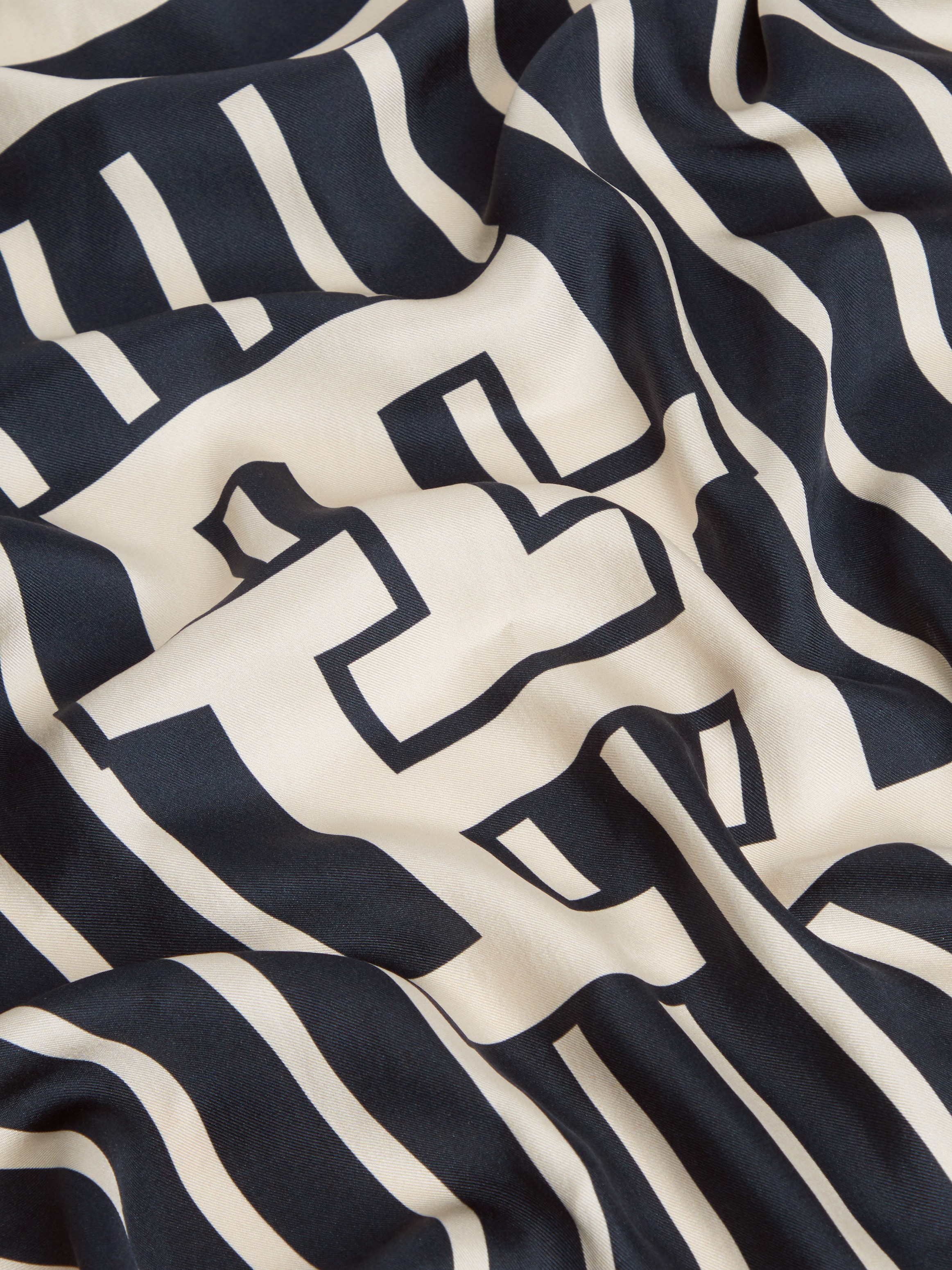 Tommy Hilfiger Seidentuch »TH ELEVATED CHIC SILK SQUARE« im Streifen-Look und mit Logo-Print
