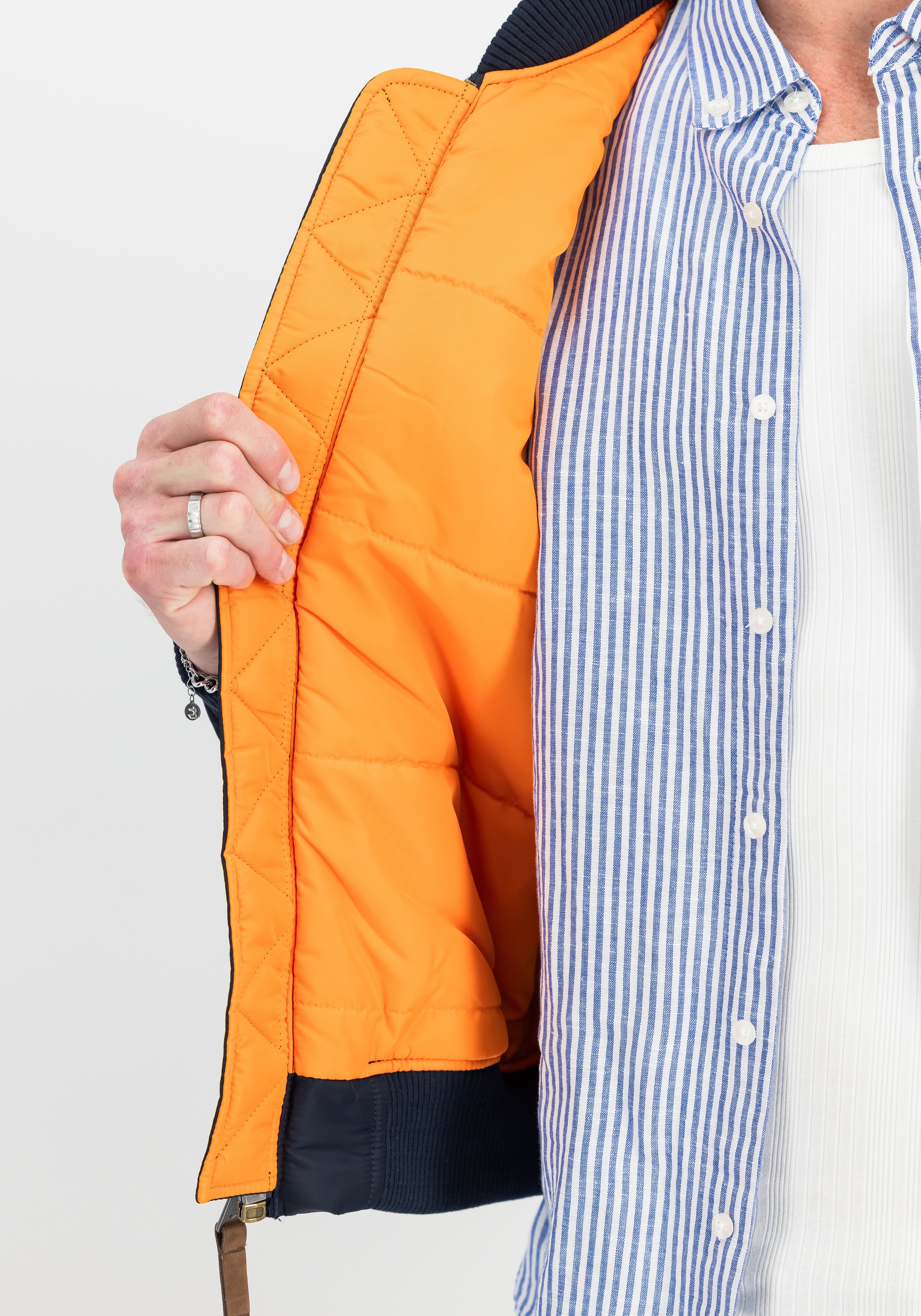 Alpha Industries Bomberjacke »MA-1 VF Vintage Fit NASA«