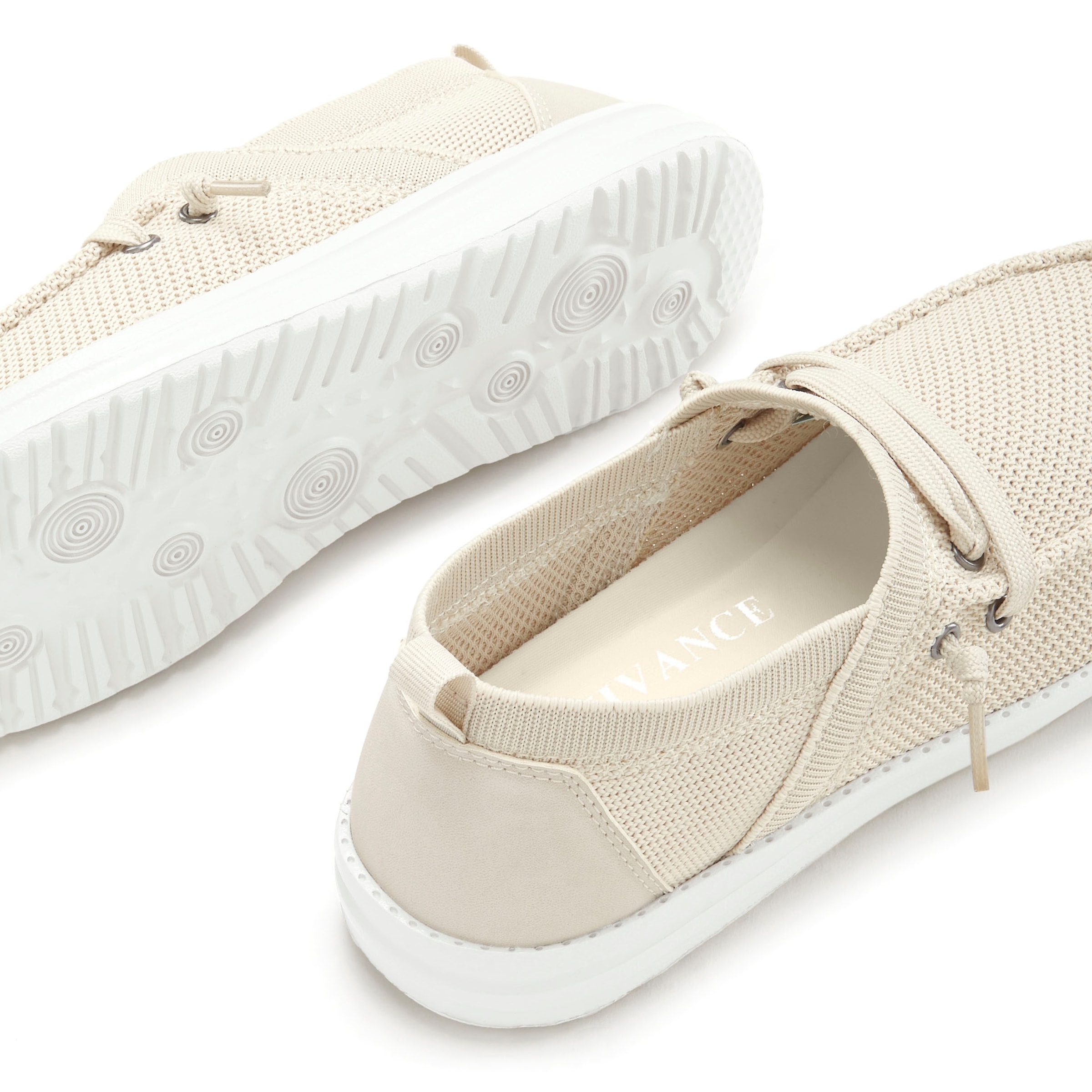 Vivance Sneaker »Freizeitschuh, Halbschuh,«, in Mesh-Optik zum Reinschlüpfen mit elastischen Schnürbändern VEGAN