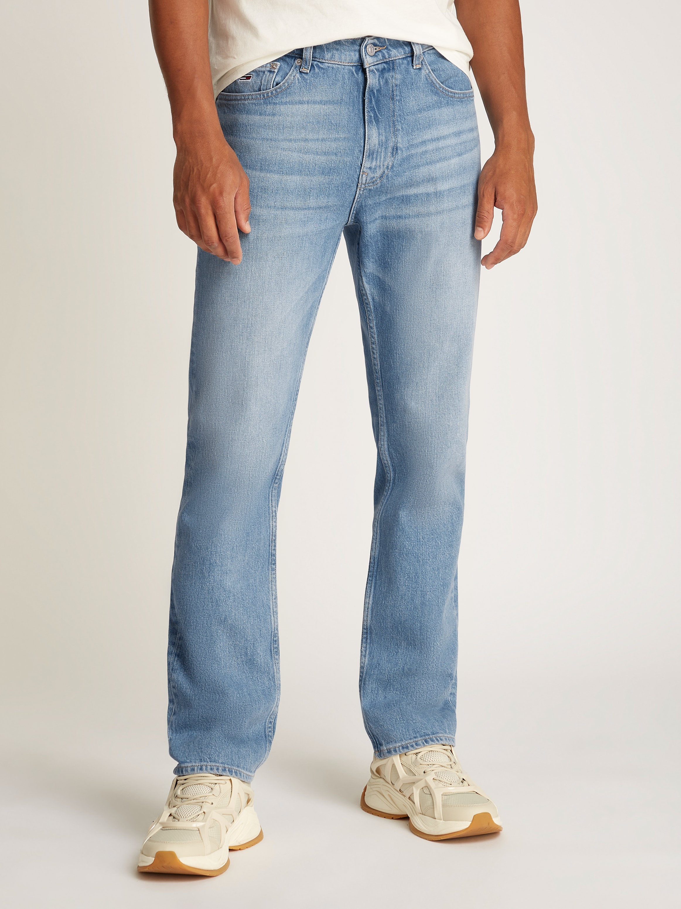 Tommy Jeans Slim-fit-Jeans »RYAN SLIM STRAIGHT«, mit Logoprägung