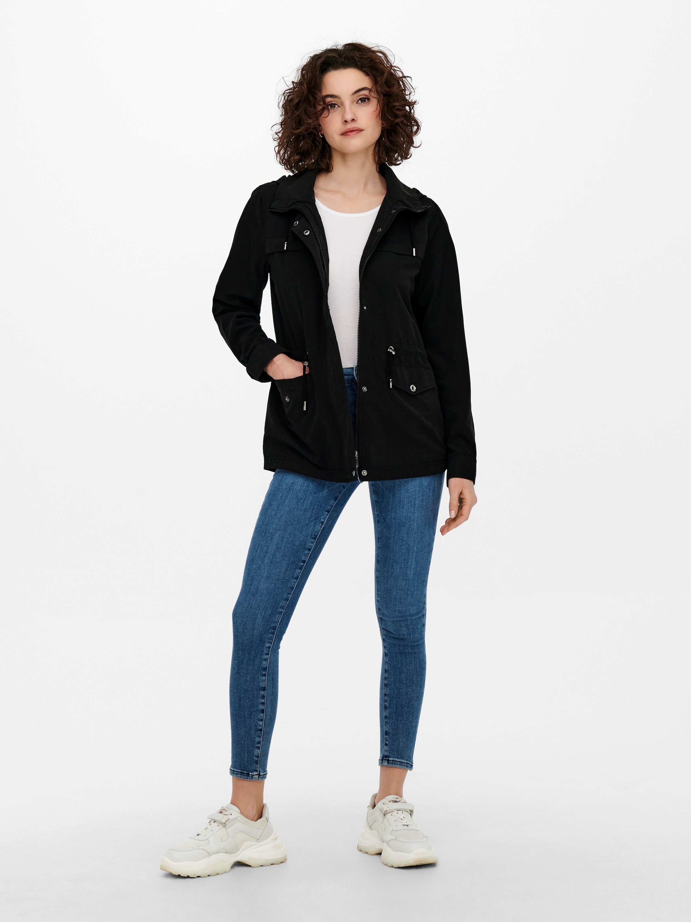 ONLY Parka »ONLNEWSTARLINE SPRING JACKET CC OTW« mit Kapuze mit durchgehendem und verdecktem Reißverschluss