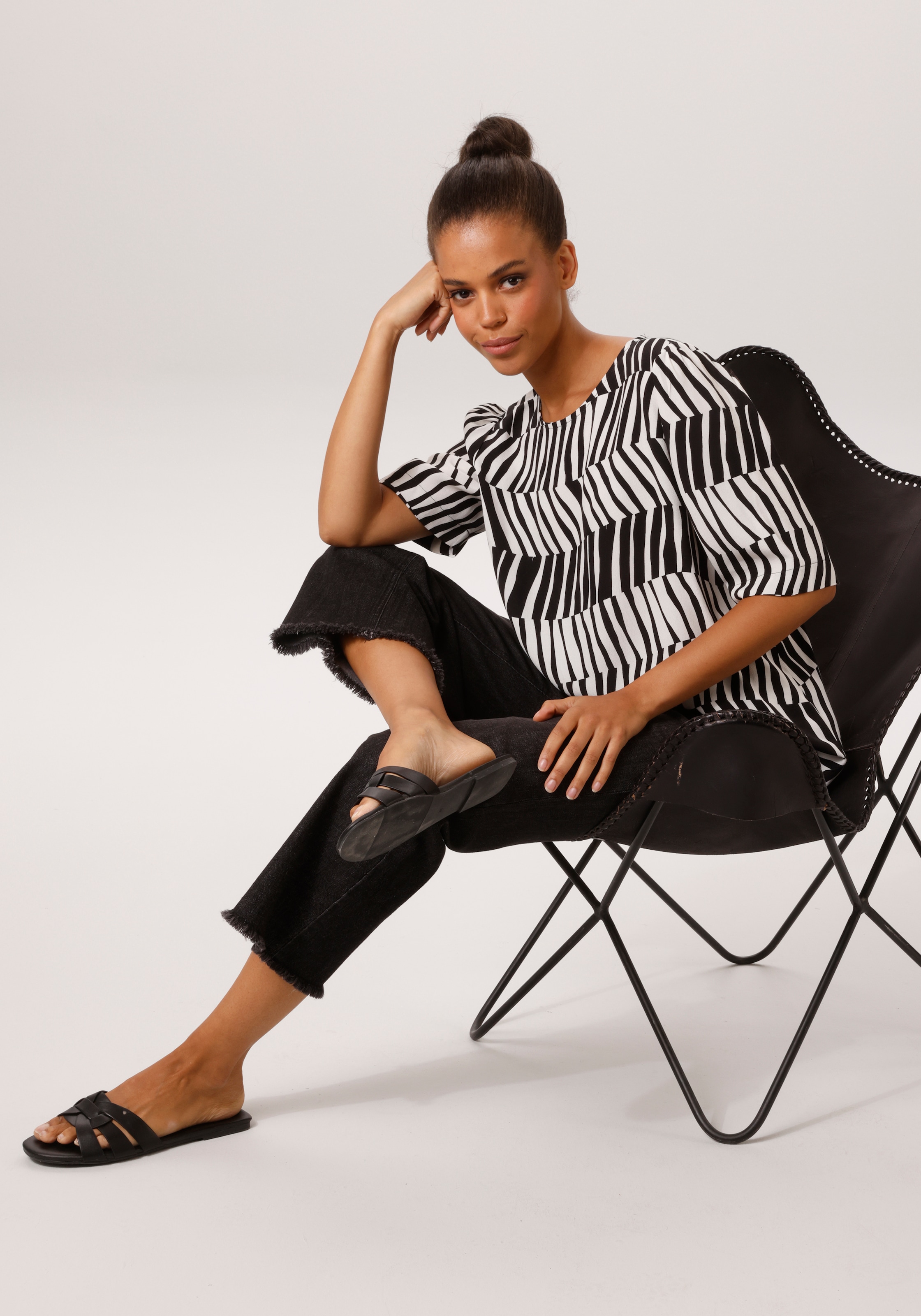 Aniston CASUAL Schlupfbluse mit extravagantem Streifenmuster - NEUE KOLLEKTION