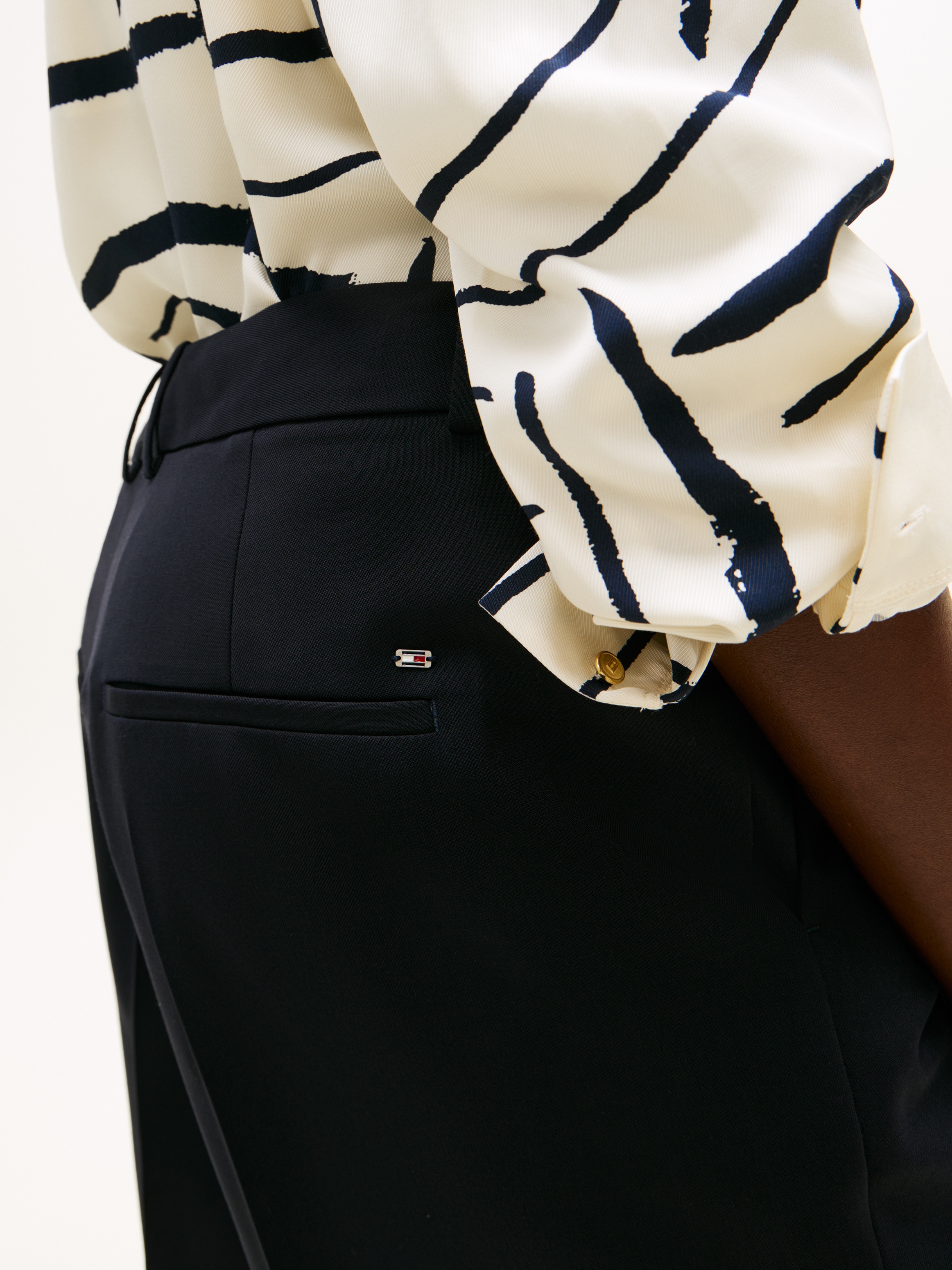 Tommy Hilfiger Curve Stoffhose »CRV TIMELESS WOOL STR PLEAT PANT«  in großen Größen, mit Wolle