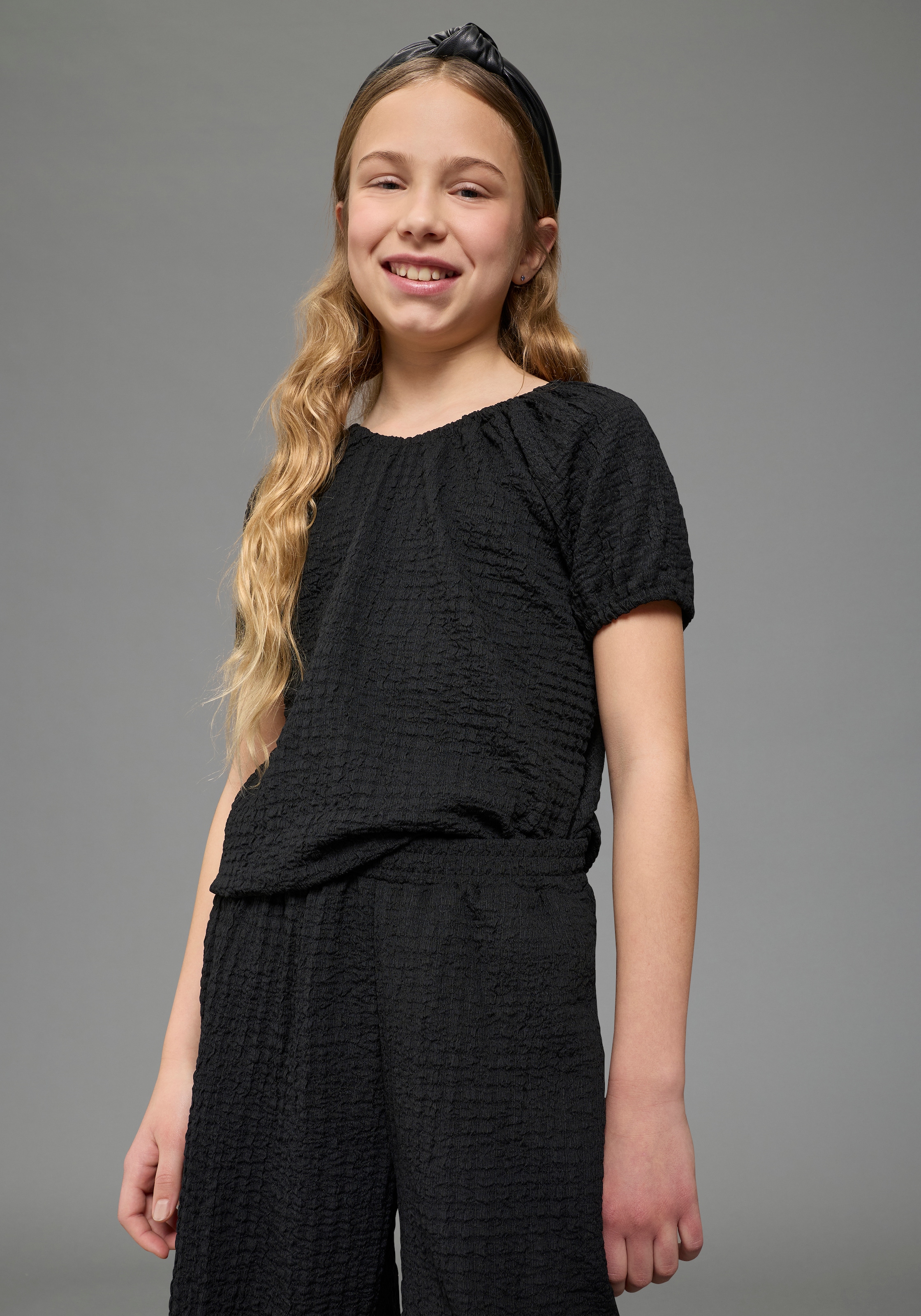 KIDSWORLD Shirt & Hose »2tlg Set: Carmenshirt+Hose« Set, 2,  Ganzes Outfit: Shirt mit Raglanärmeln und Hose