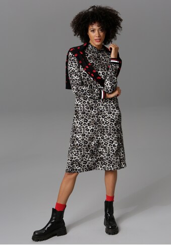 Aniston CASUAL Jerseykleid, mit Animal-Print und gestreiften Ärmelbündchen kaufen