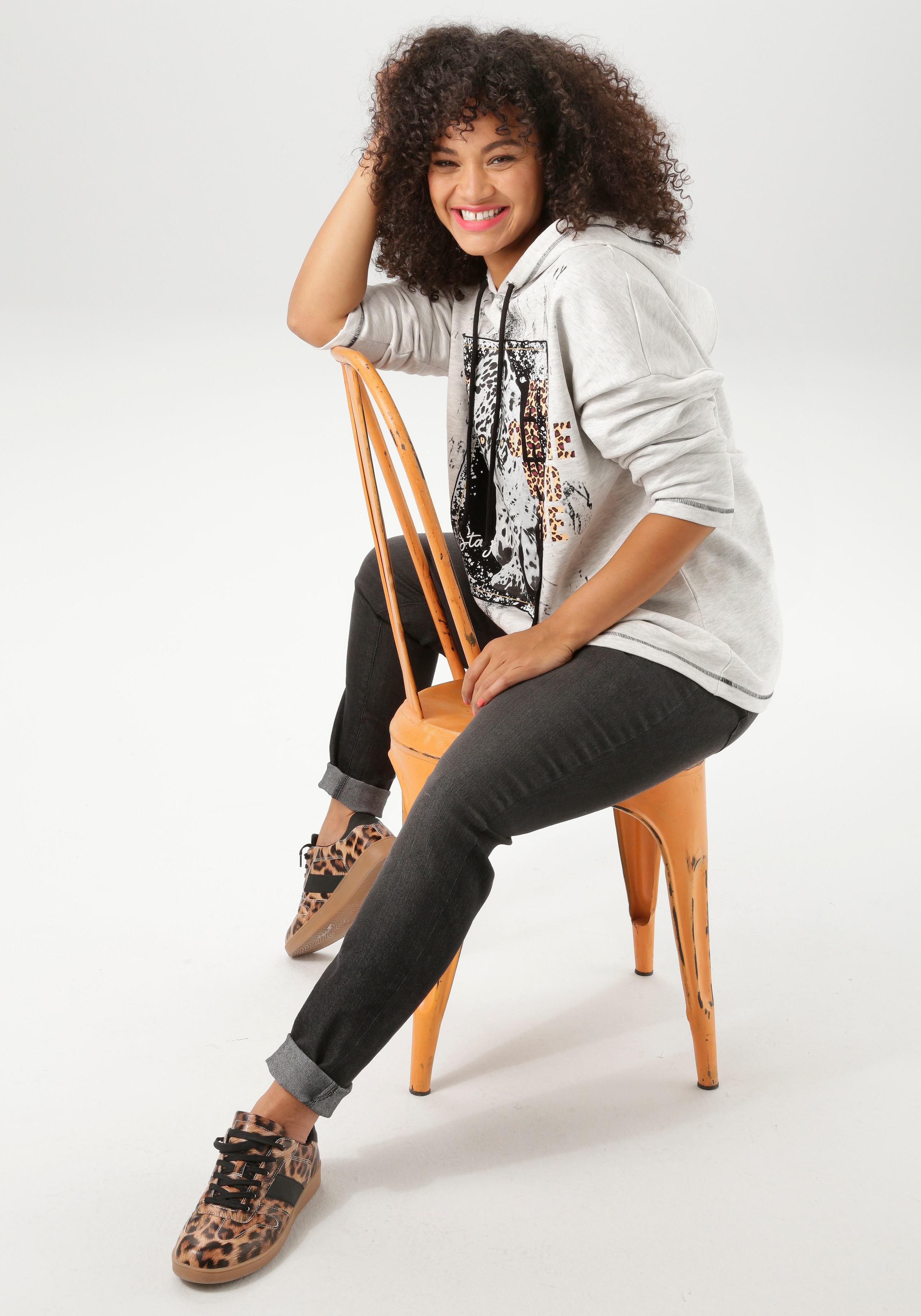 Aniston PLUS Sweatshirt mit großem Tigerprint - NEUE KOLLEKTION