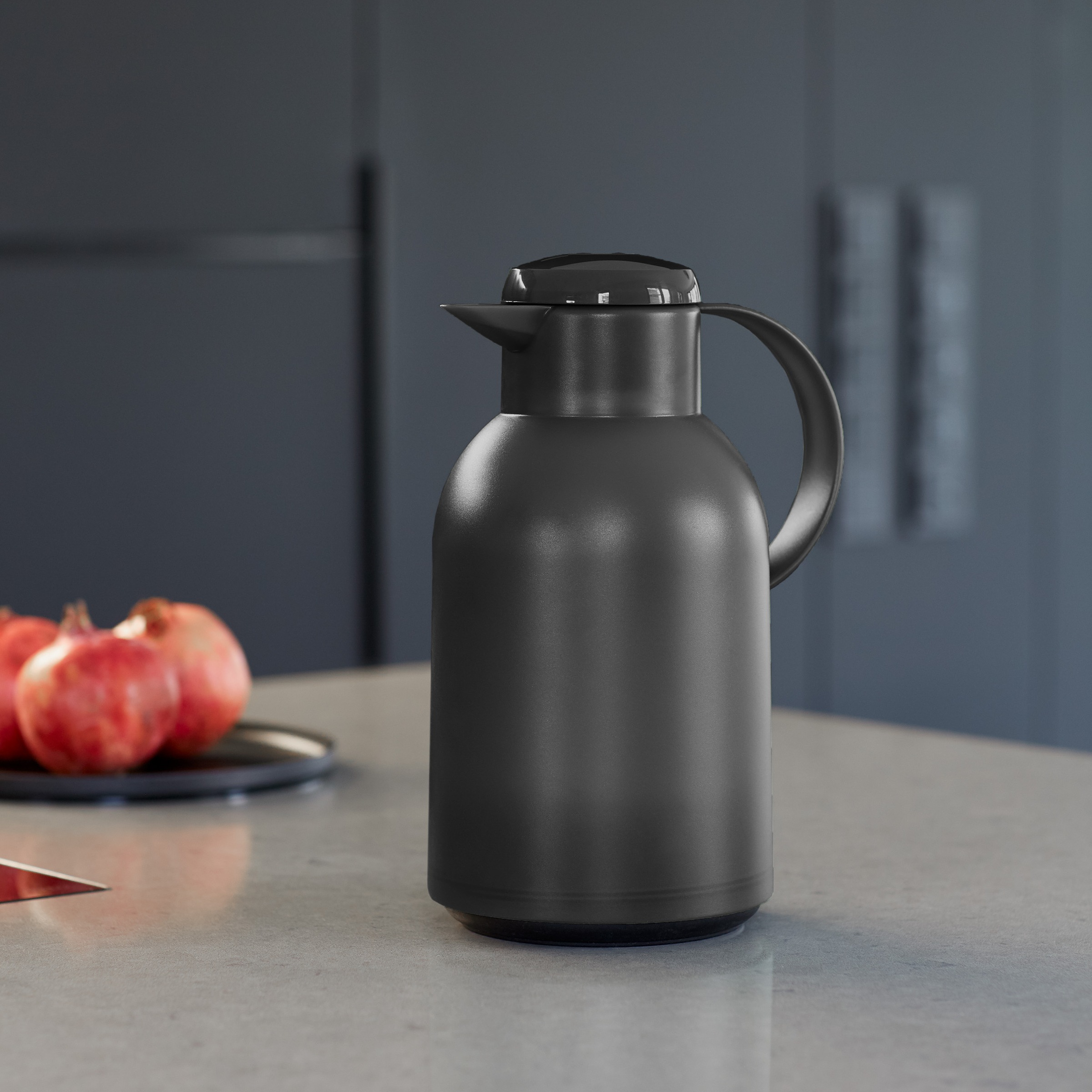 Emsa Isolierkanne »Samba«, 1,5 l, XXL-Modell, zeitloses Design, einfacher K günstig online kaufen