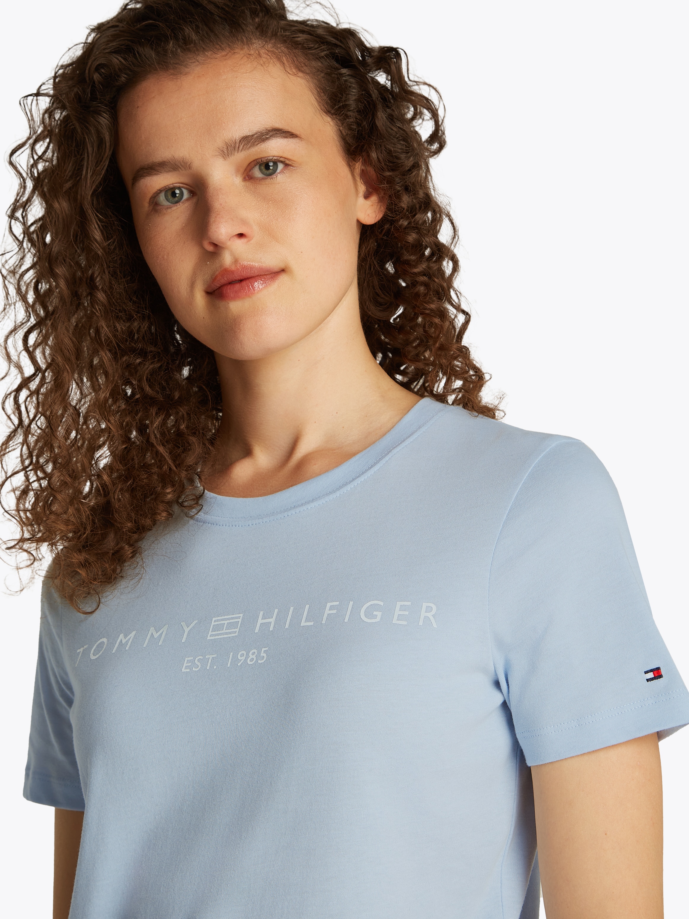 Tommy Hilfiger T-Shirt »REG CORP LOGO C-NK SS«, mit Logoschriftzug