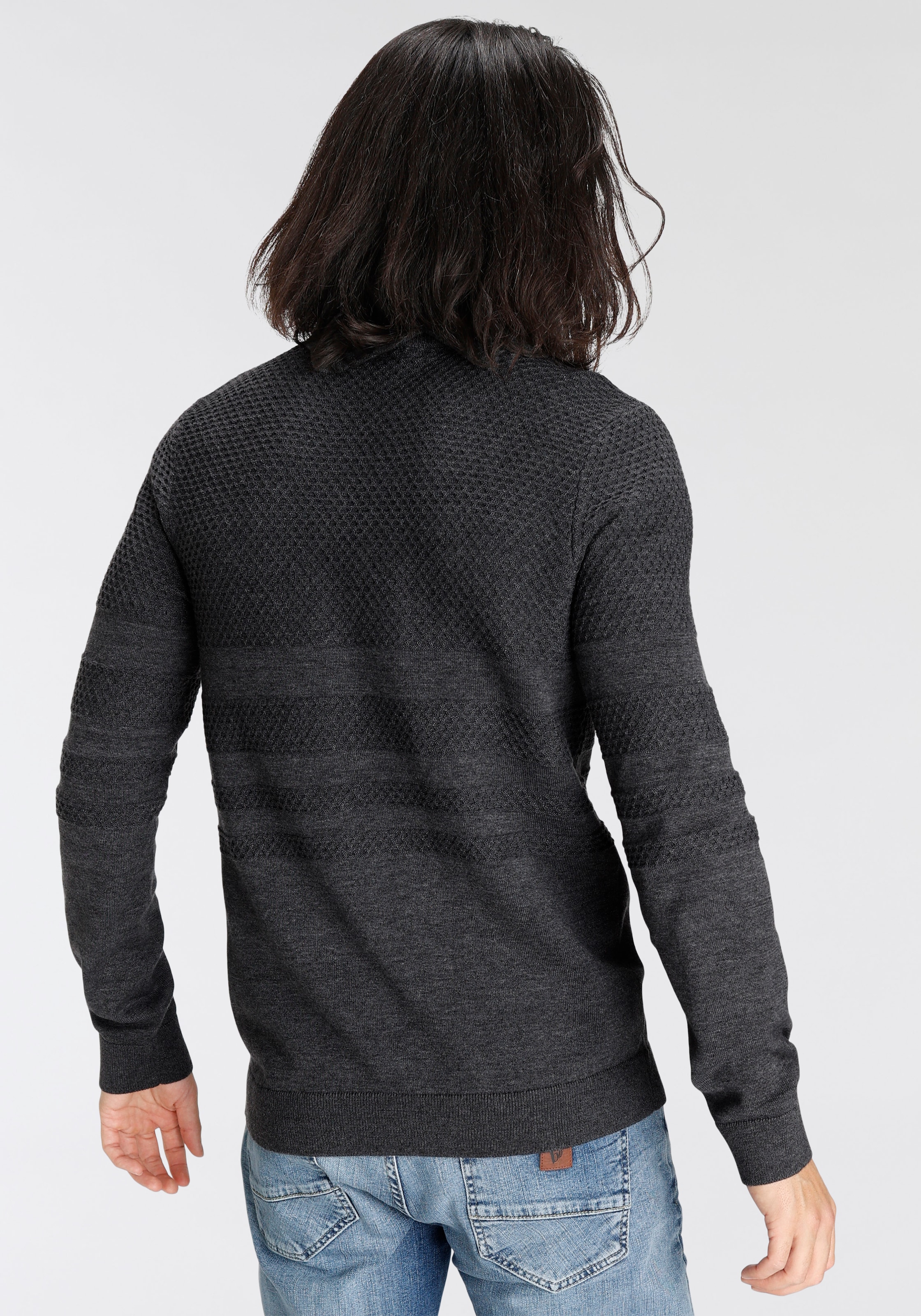 Bruno Banani Strickpullover, mit modischer Struktur