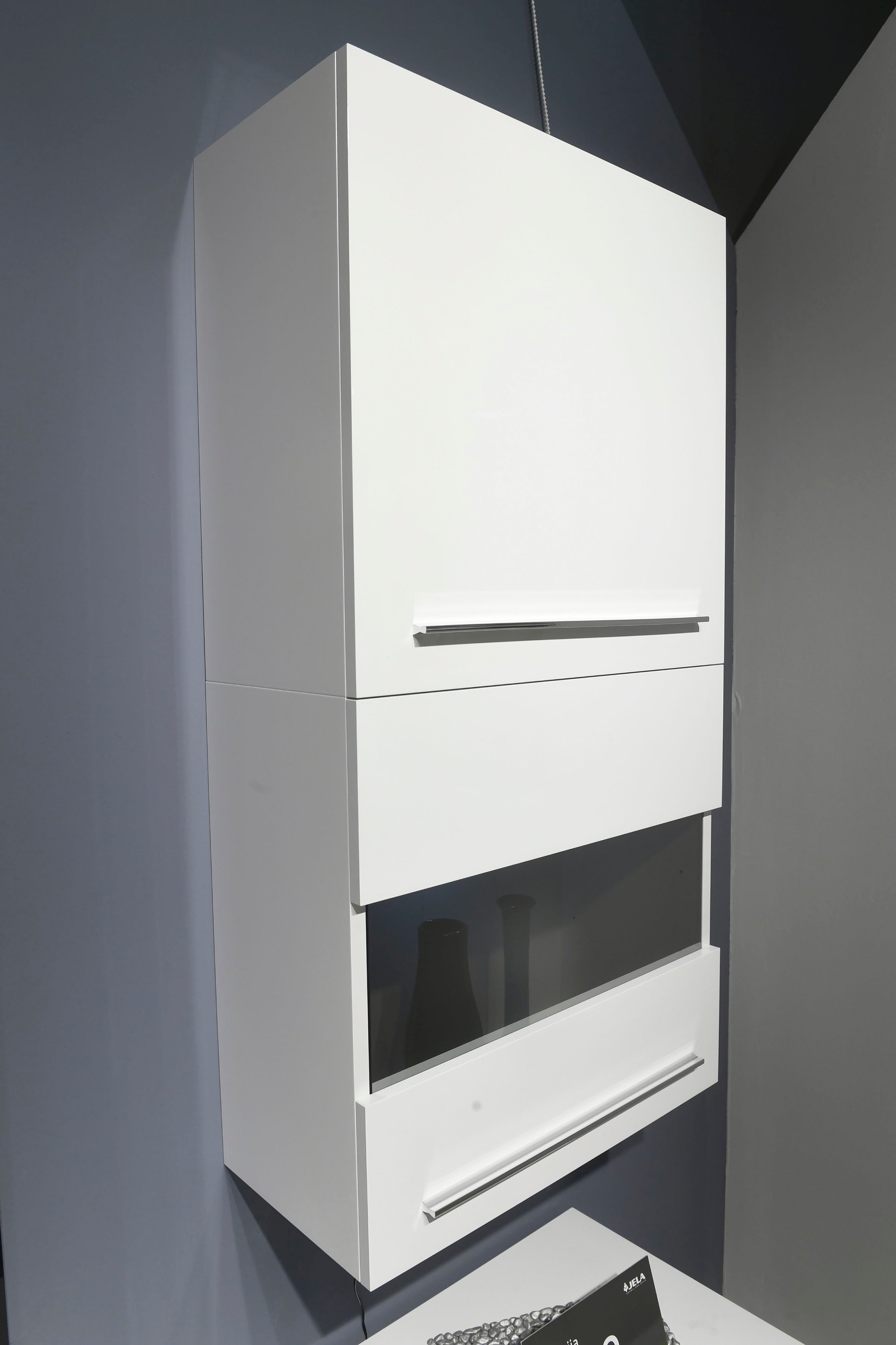 Places of Style Hängevitrine »Piano«, mit und ohne Glaselement, UV lackiert, Soft-Close, B/H:59,7/57,4 cm