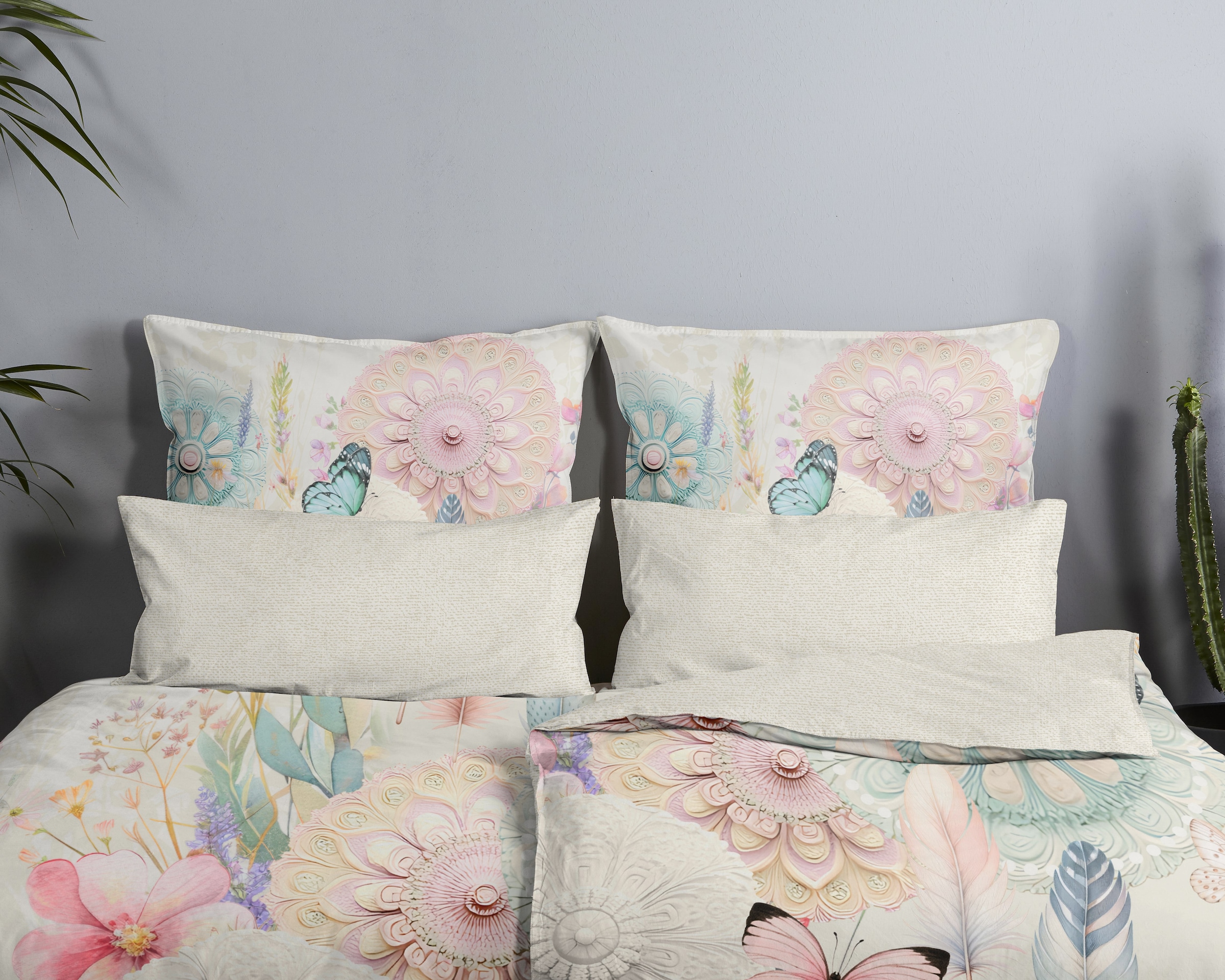 hip Wendebettwäsche »Maysa«, Satin, Reißverschluss, Wendeoptik, Mandala, Blume, Boho, Cremeweiß