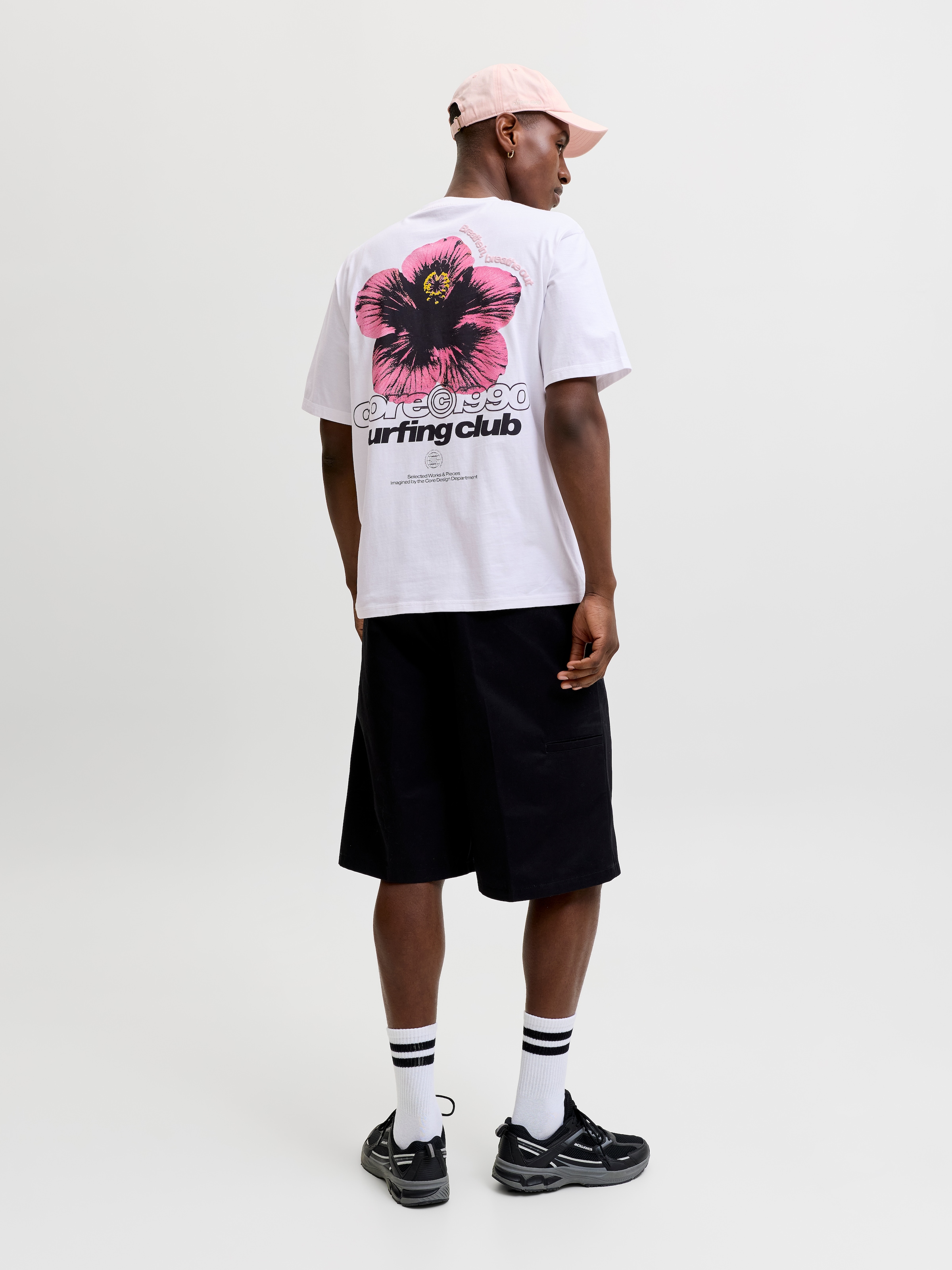 Jack & Jones T-Shirt »JCOMARINA BACK PRINT TEE SS CREW NECK« mit Print
