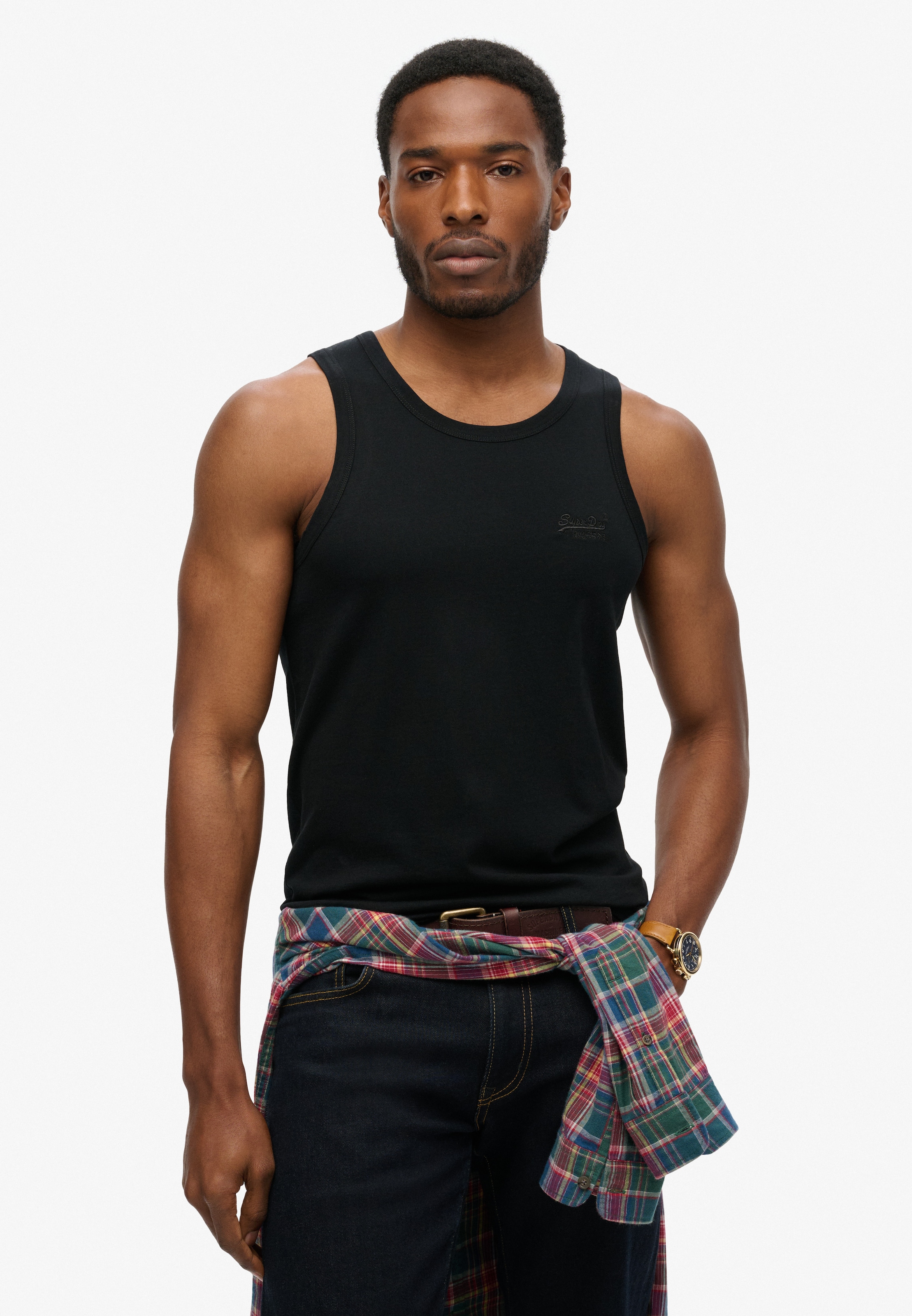 Superdry Tanktop »ESSENTIAL LOGO VEST UB« mit Markenlabel, aus Baumwolle und Single Jersey, Slim Fit, ärmellos