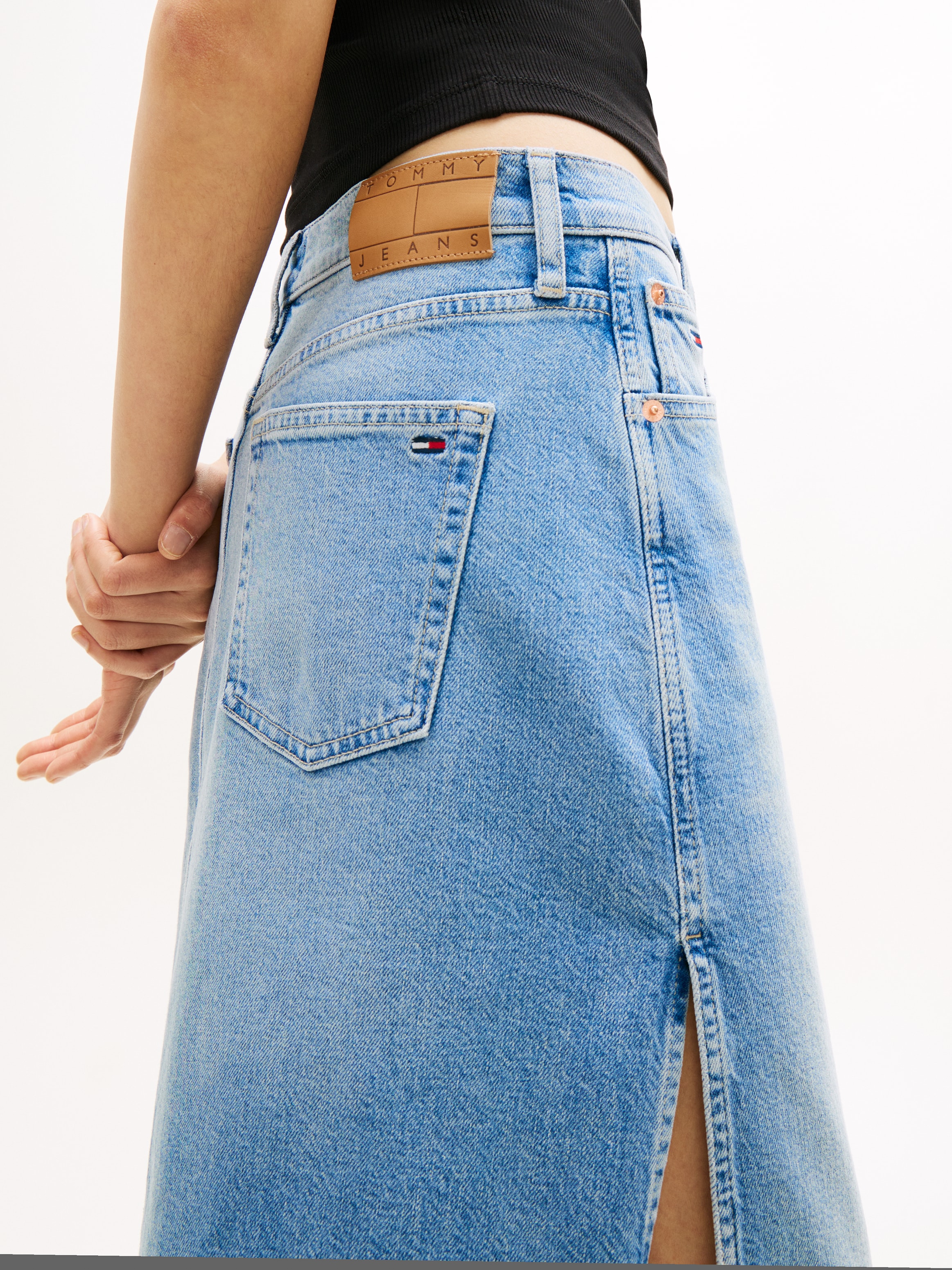 Tommy Jeans Jeansrock »CLAIRE MAXI SKIRT BJ8131« mit hohem Bund und Seitenschlitz