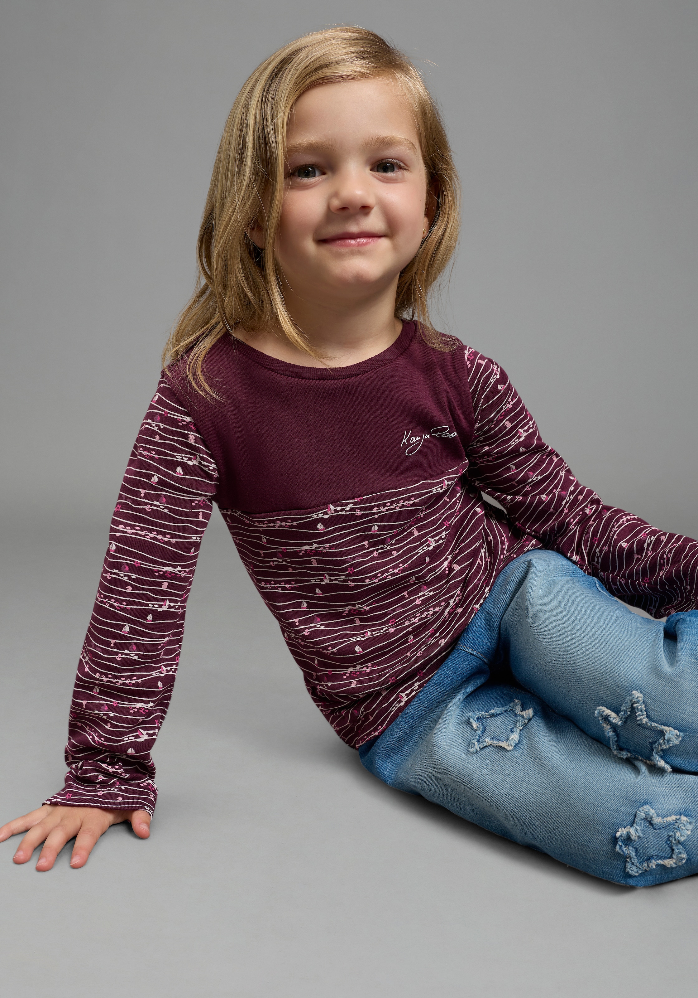 KangaROOS Langarmshirt »Shirt mit Allover-Druck« eng anliegende Passform, langärmlig, mit Passe, hüftlang
