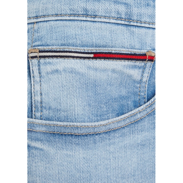 Tommy Jeans Slim-fit-Jeans »AUSTIN SLIM TPRD«, mit Lederbadge online kaufen