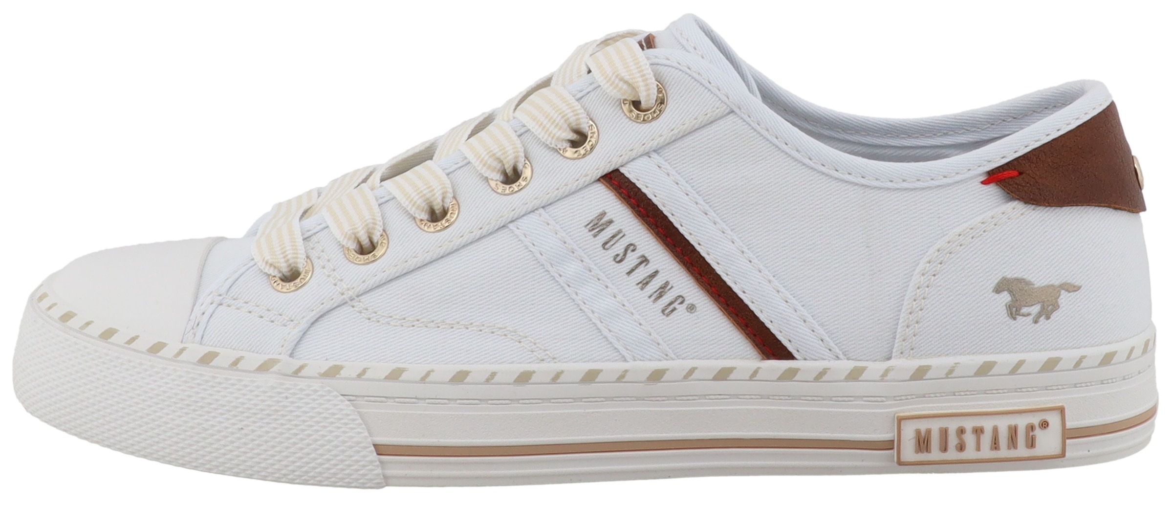 Mustang Shoes Slip-On Sneaker »Magdalena«  Slipper, Halbschuh mit Kontrastbesatz und Logoschriftzügen