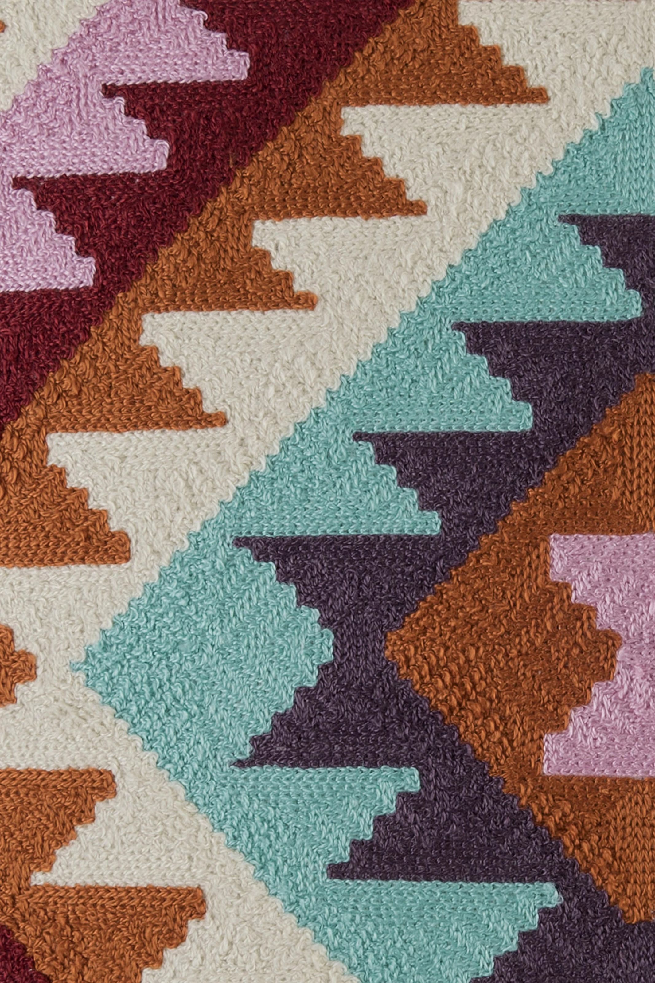 BARBARA Home Collection Dekokissen »Kelim 04 rot-bunt«, Kissenhülle aus besticktem Leinwandgewebe, 50 x 50 cm