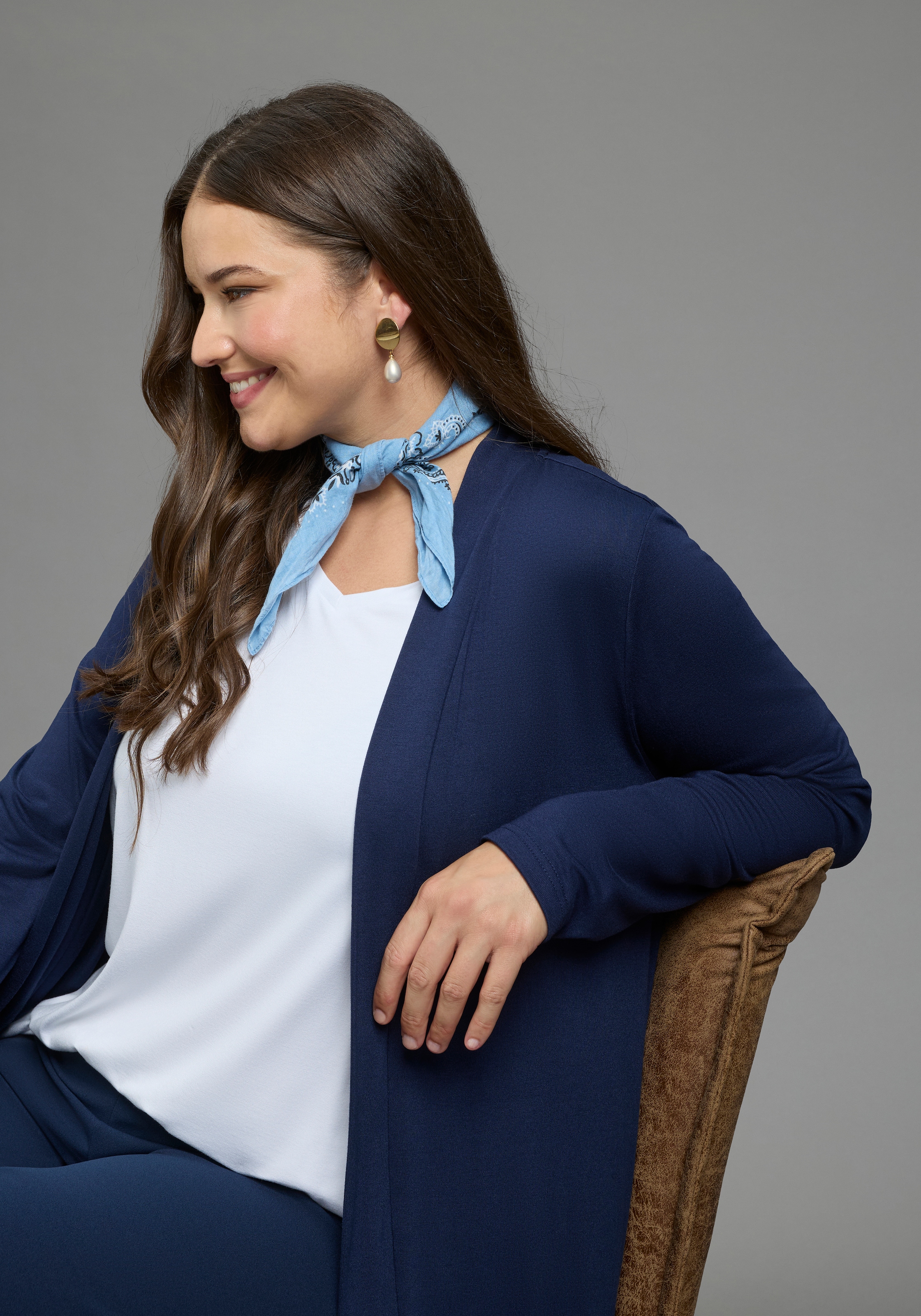 Laura Scott CURVE Strickjacke »Große Größen« aus angenehmem fließendem Jerseymaterial