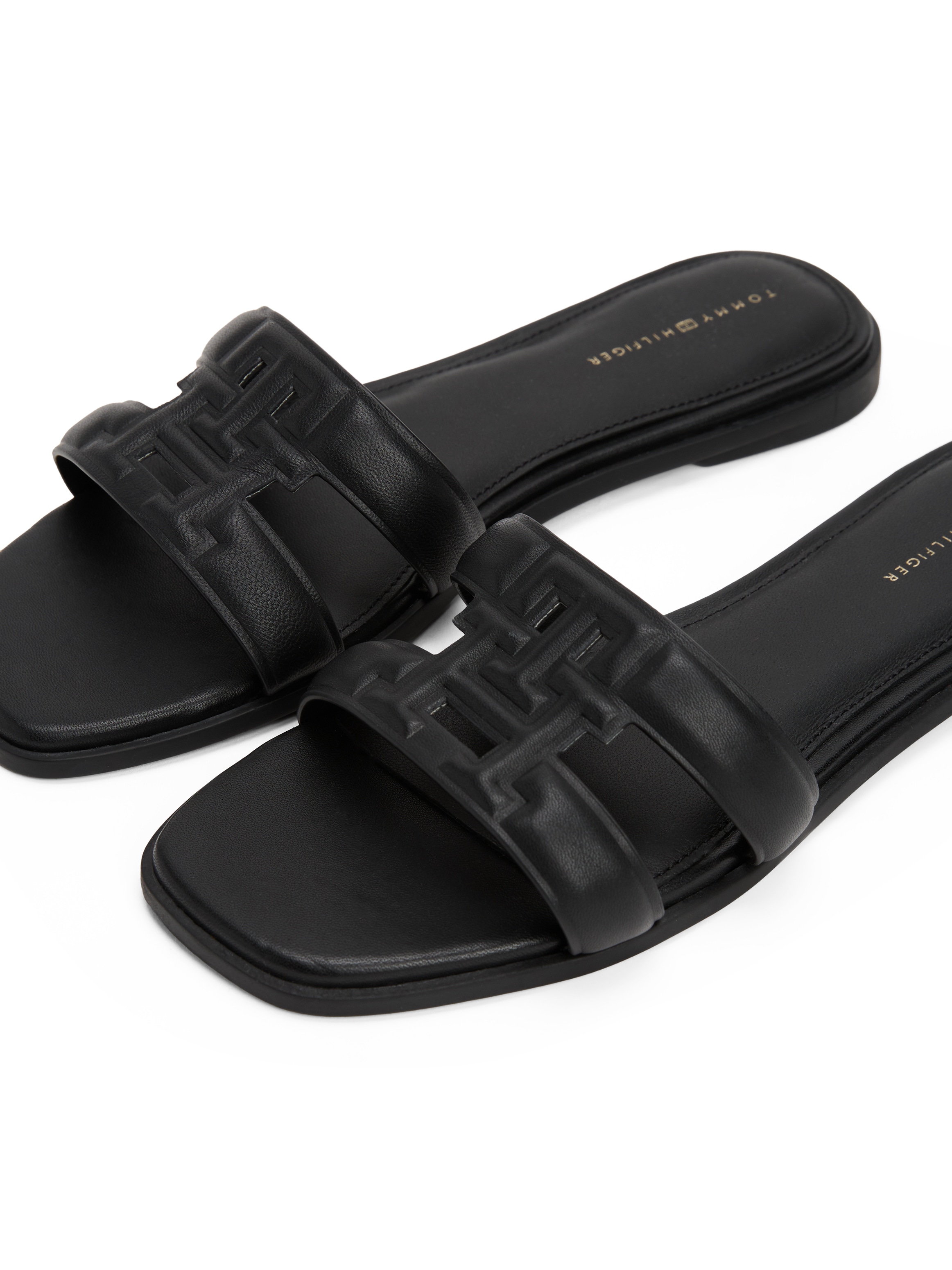 Tommy Hilfiger Pantolette »TH LOGO STRAP MULE«  Bequemschuh, Sommerschuh, Flats mit TH-Logo als Schnalle