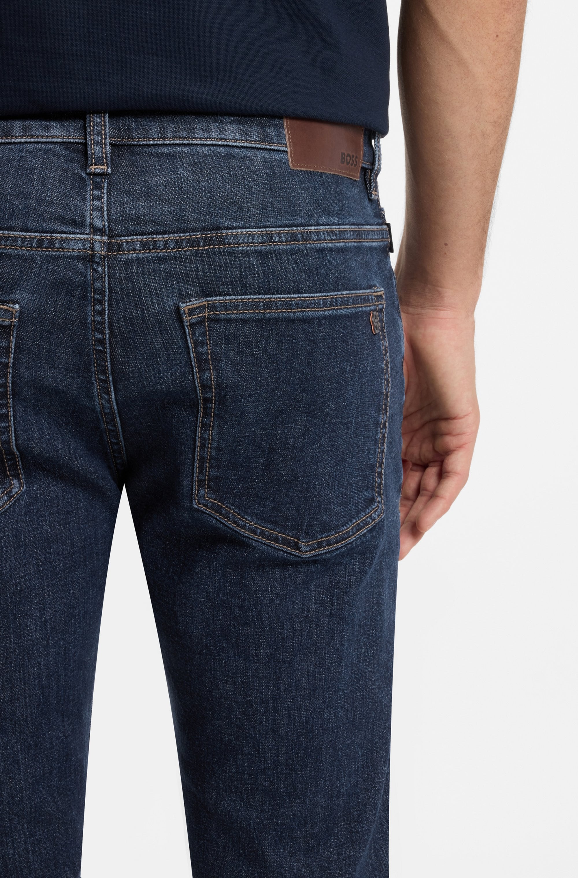 BOSS ORANGE »Delaware Soft-Motion-Denim« Schmale Passform Mittlere Leibhöhe