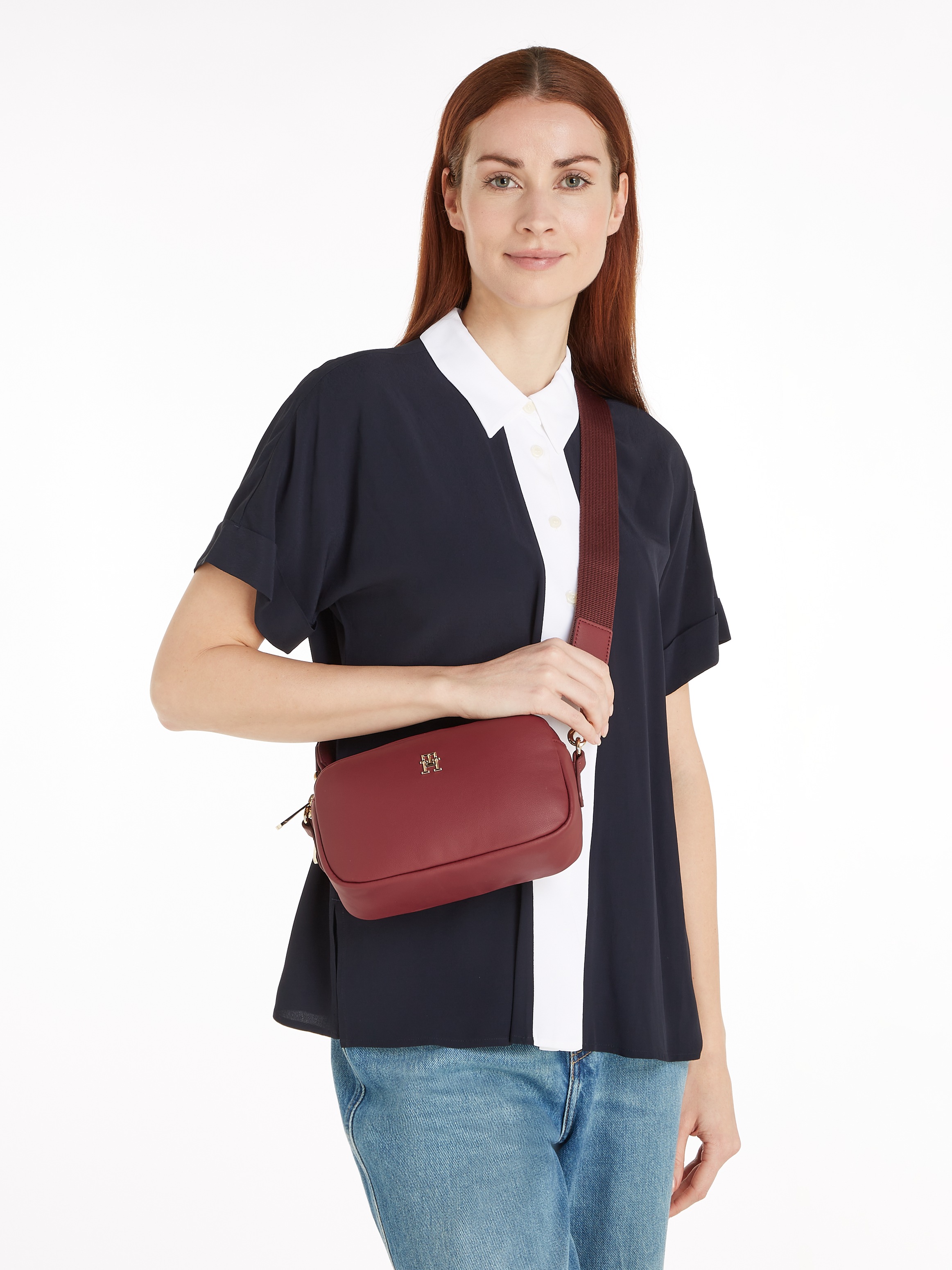 Tommy Hilfiger Umhängetasche »Women POPPY REFORM CAMERA BAG Crossover«, (2 tlg., mit abnehmbarem Schulterriemen), Damen Schultertasche, Minibag, Crossbody-Bag mit TH-Logo