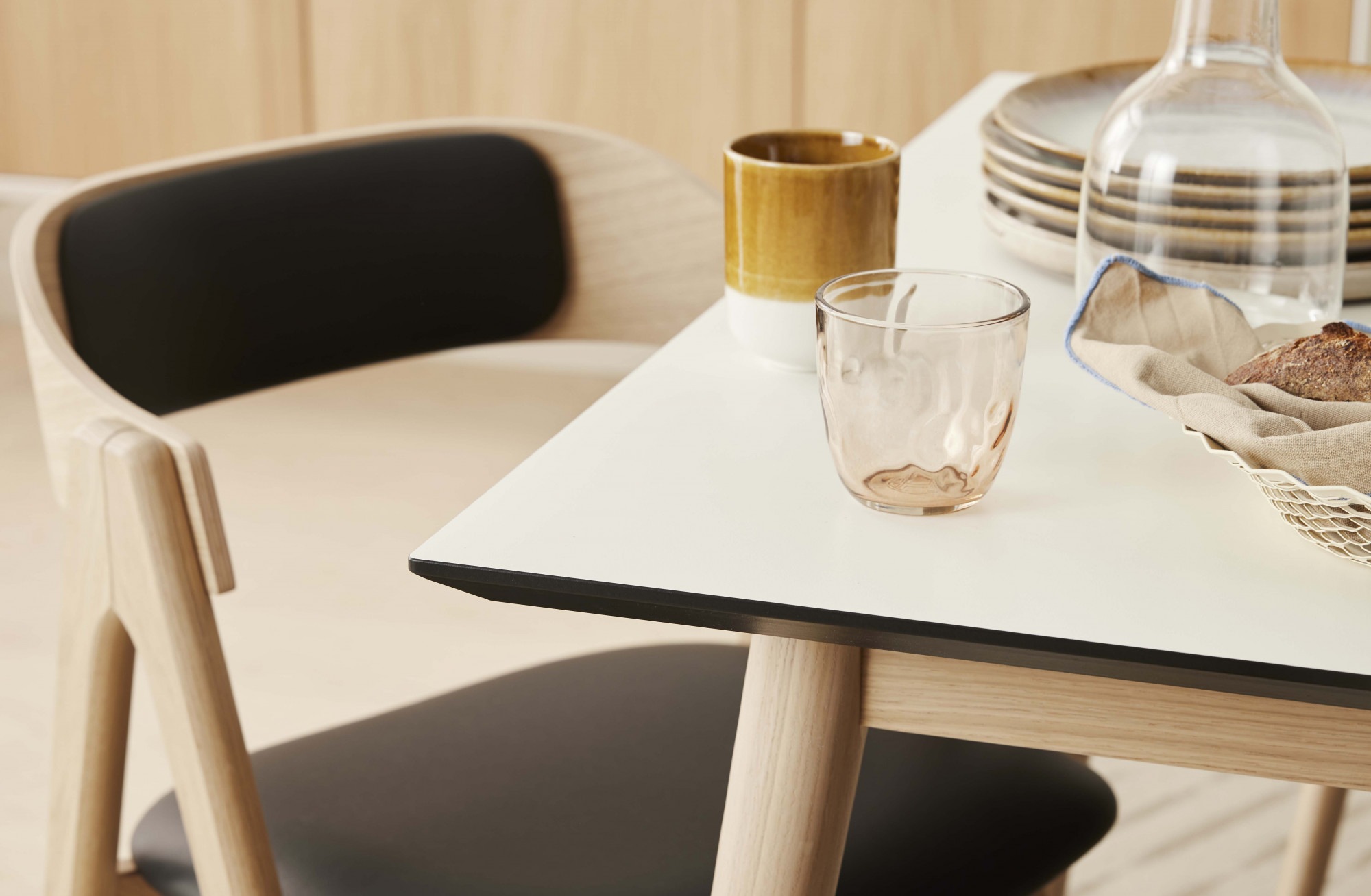 Hammel Furniture Esstisch »Meza Designtisch mit Auszugsfunktion und 2 Einlegeplatten«, (1 St.), rechteckige Tischplatte MDF, Esche Massivholzgestell