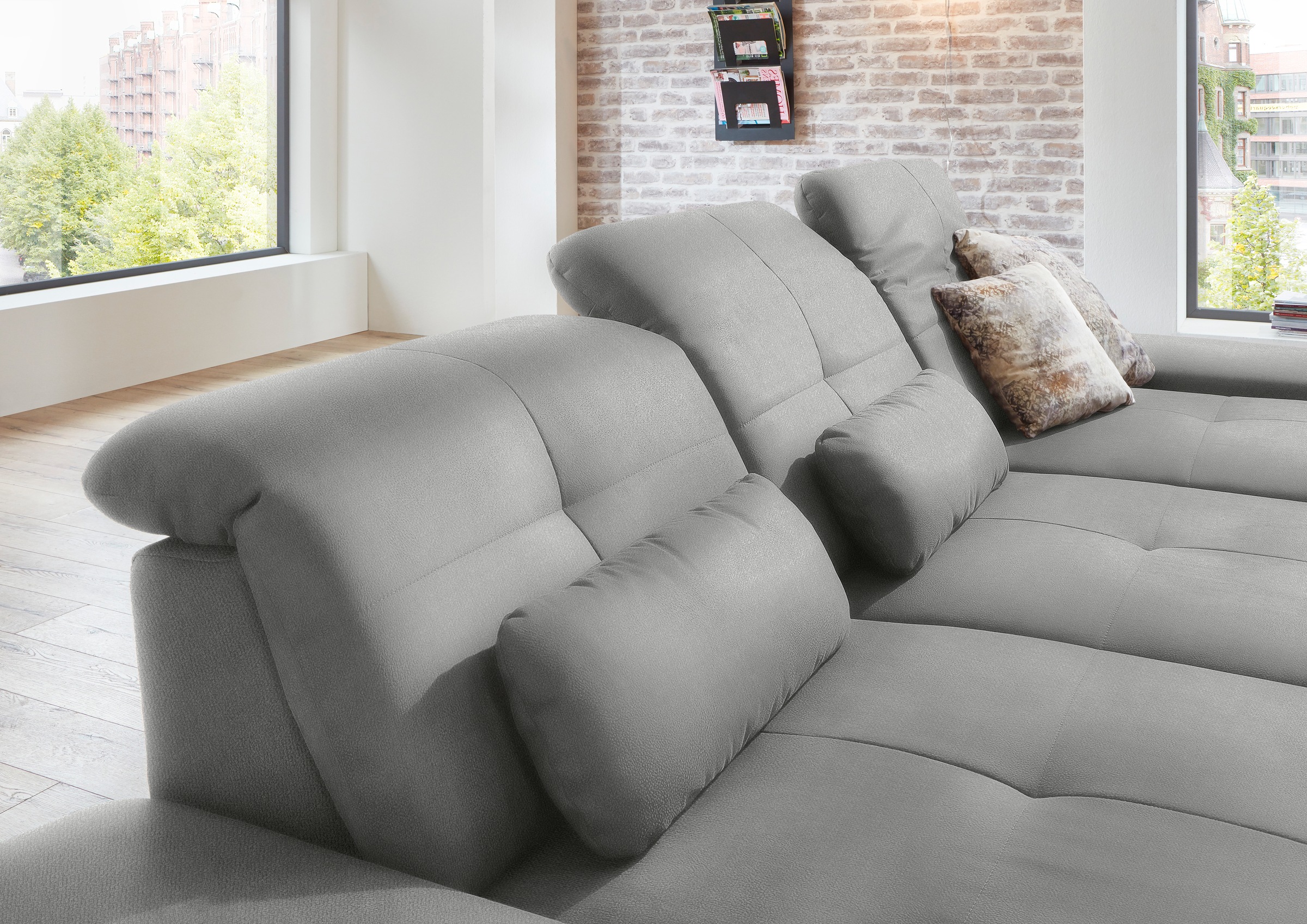 Die PlanBar Ecksofa »MP-IN16012 L-Form, mit Kaltschum-Polsterung«, inkl. Sitztiefenverstellung, wahlweise mit weiteren Funktionen