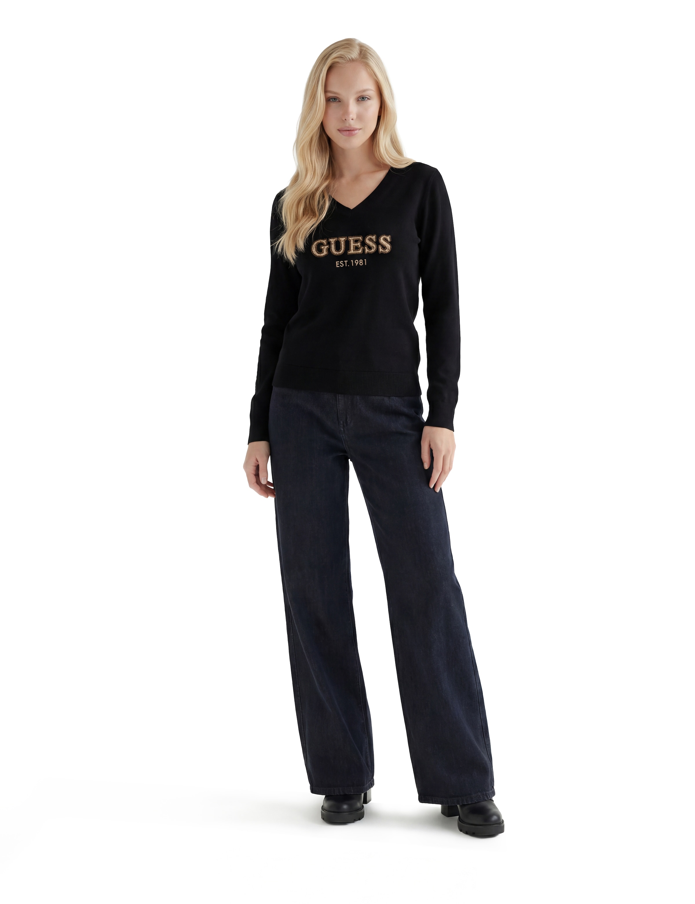 Guess V-Ausschnitt-Pullover »LS VN HANNAH LOGO SWTR« aus Viskosemix, Logoschriftzug