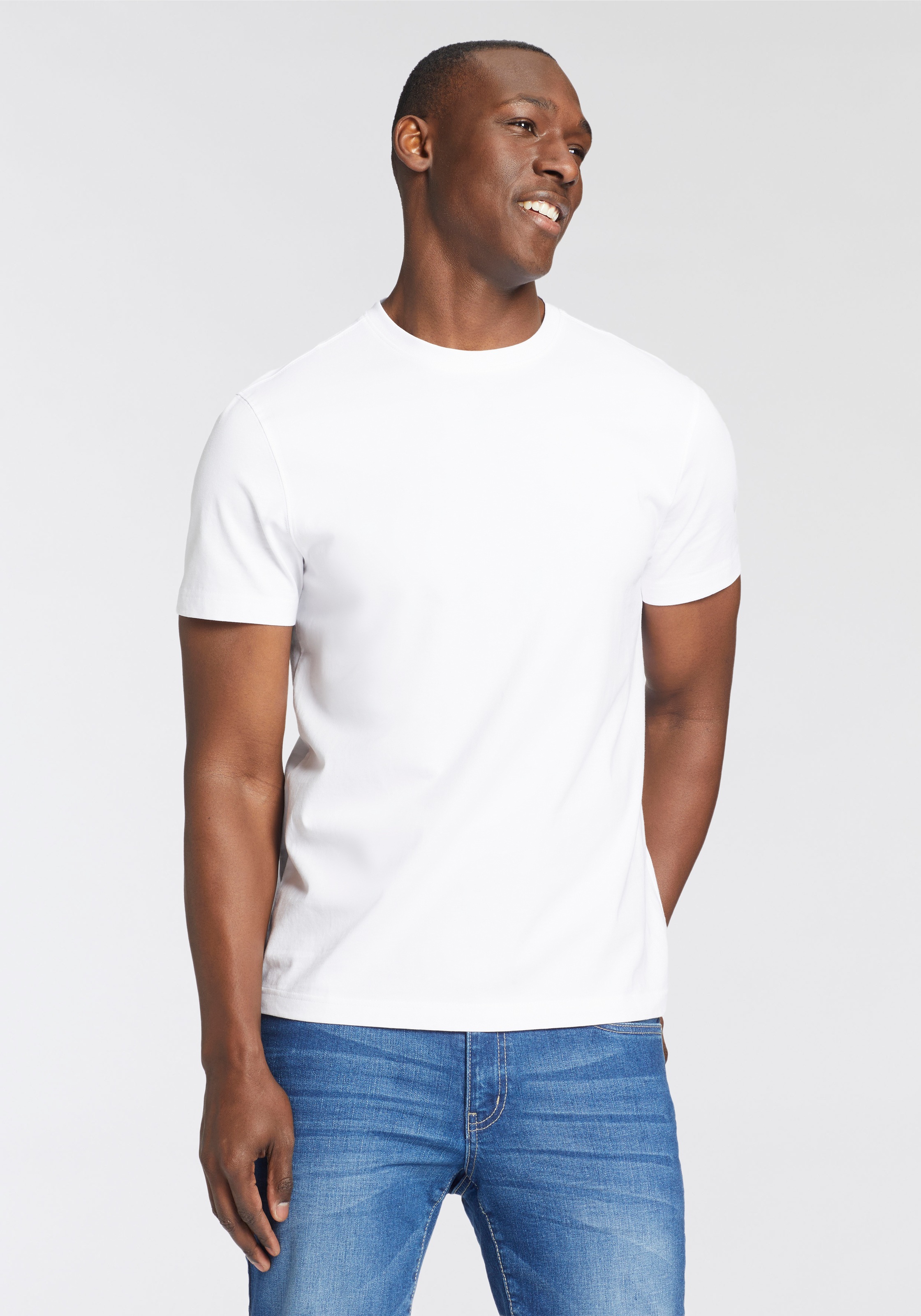 Man's World Rundhalsshirt, (Packung, 2 tlg., 2er Pack), Kurzarm, unifarben, Rundhals, aus Baumwolle