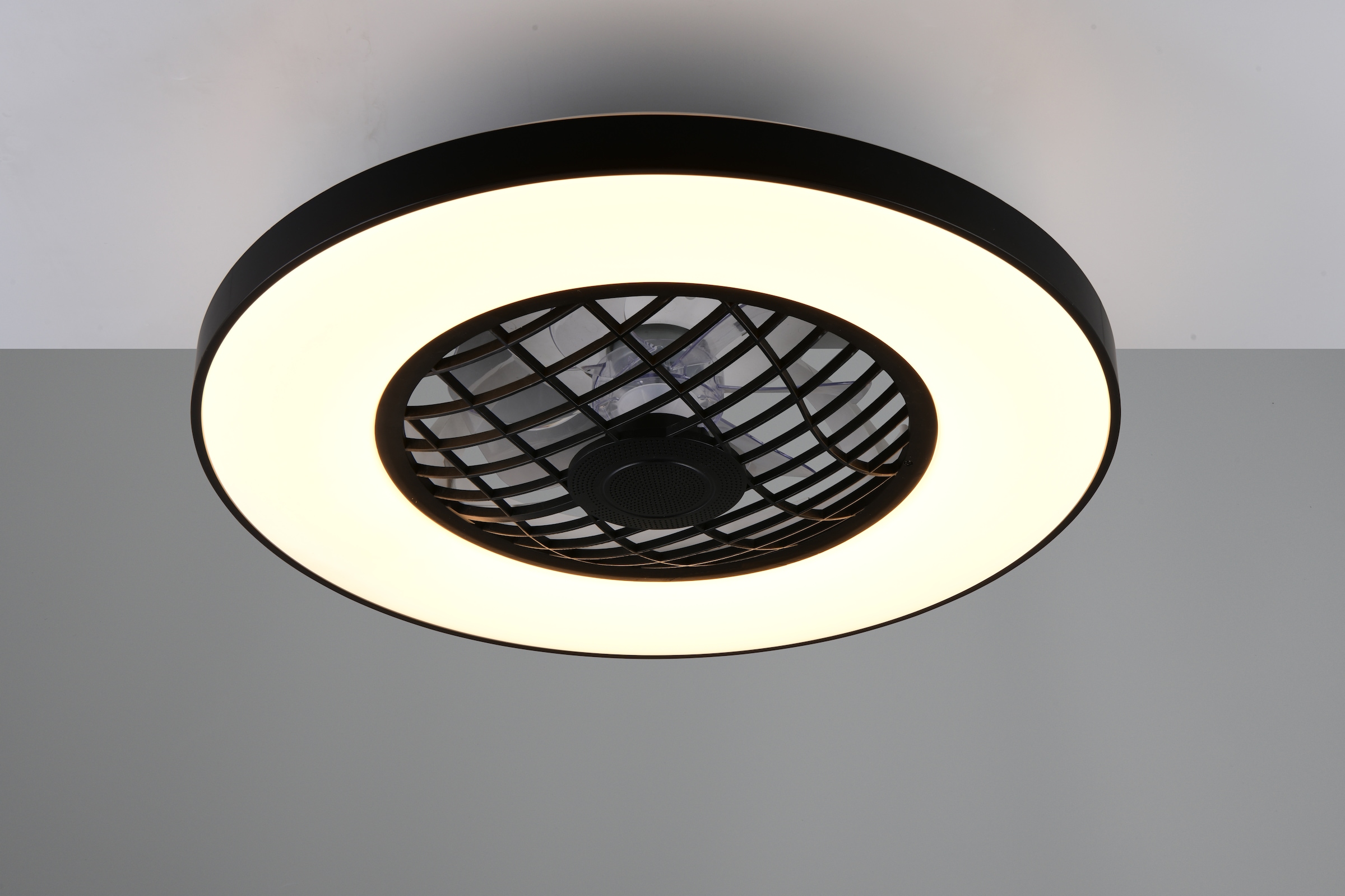REALITY Leuchten LED Deckenleuchte »LINKÖPING mit Ventilator, Deckenventilator mit Licht inklFernbedienung«, 1 flammig, Leuchtmittel LED-Board | LED fest integriert, mit Bluetooth Lautsprecher, RGB Farbwechsel 3 Geschwindigkeiten Timer