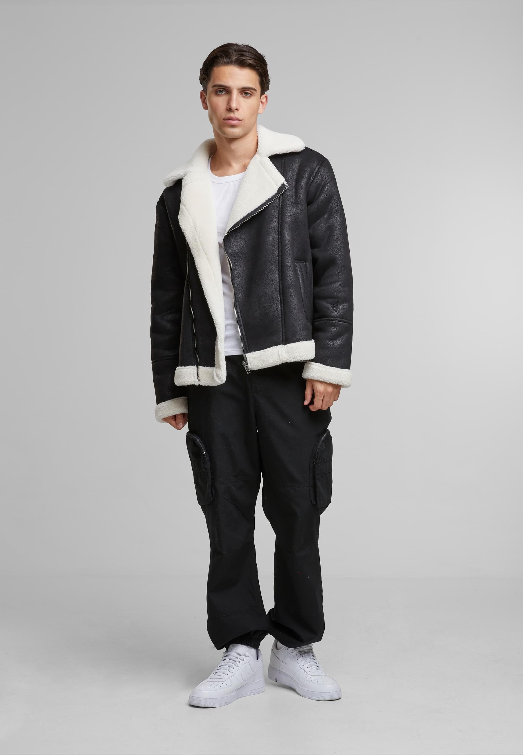 URBAN CLASSICS Winterjacke »Urban Classics Shearling Biker Jacket« 1 Stk. tlg. ohne Kapuze