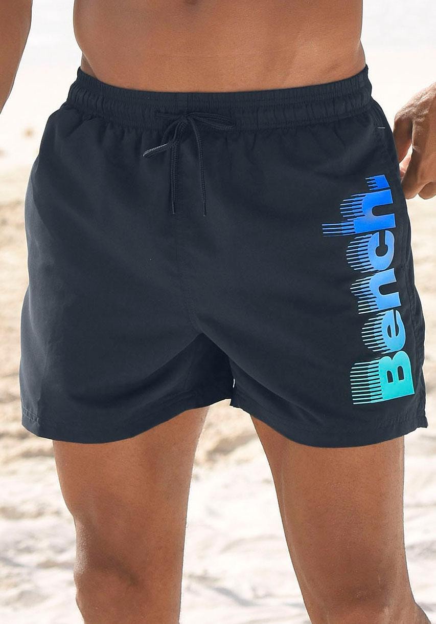 Bench. Badeshorts, mit großem Logo-Aufdruck