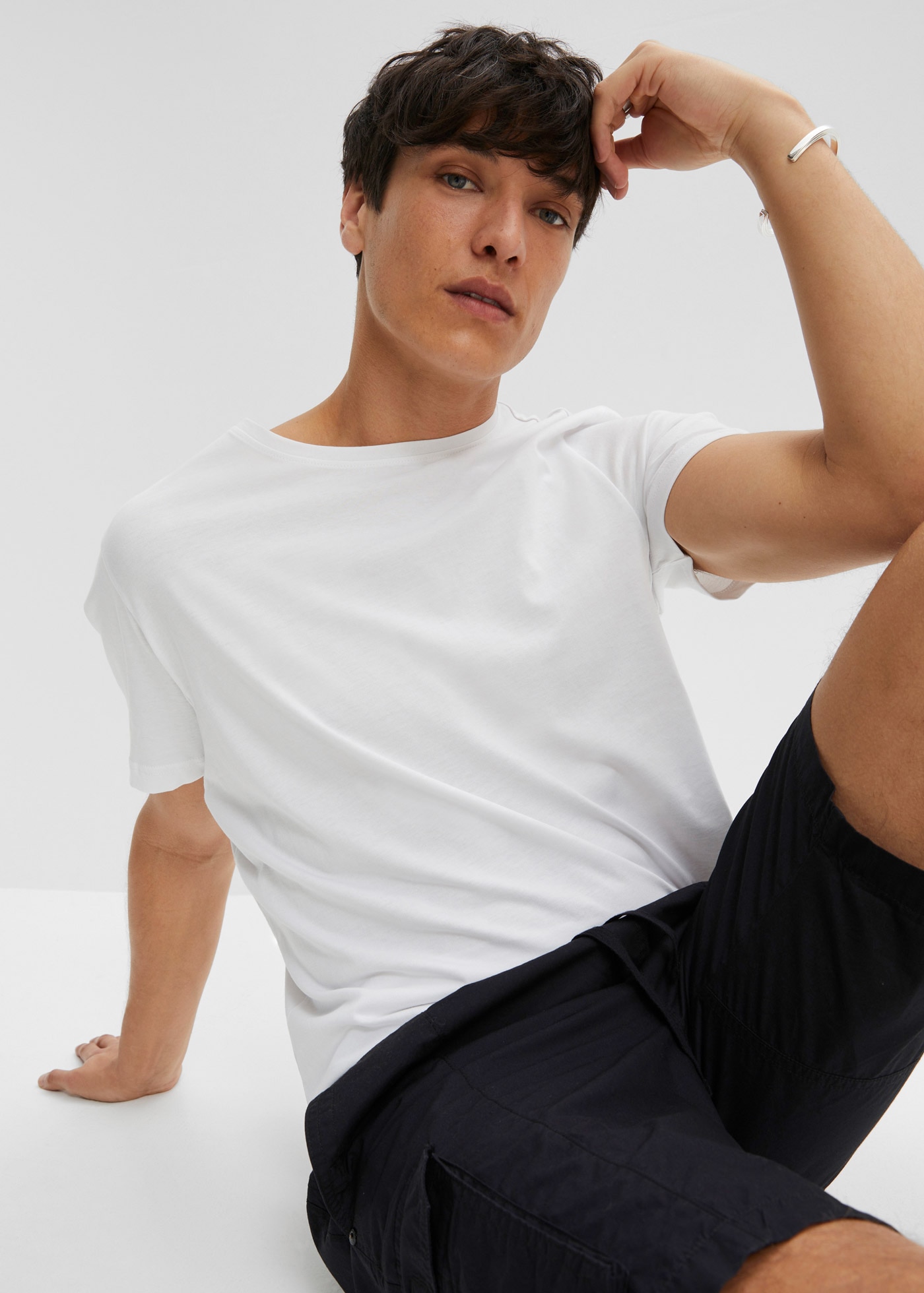 bonprix T-Shirt »T-Shirt (5er Pack)« Packung, 5 Stk. Regular Fit, Kurzarm, für warme Tage, aus Baumwolle und Viskose